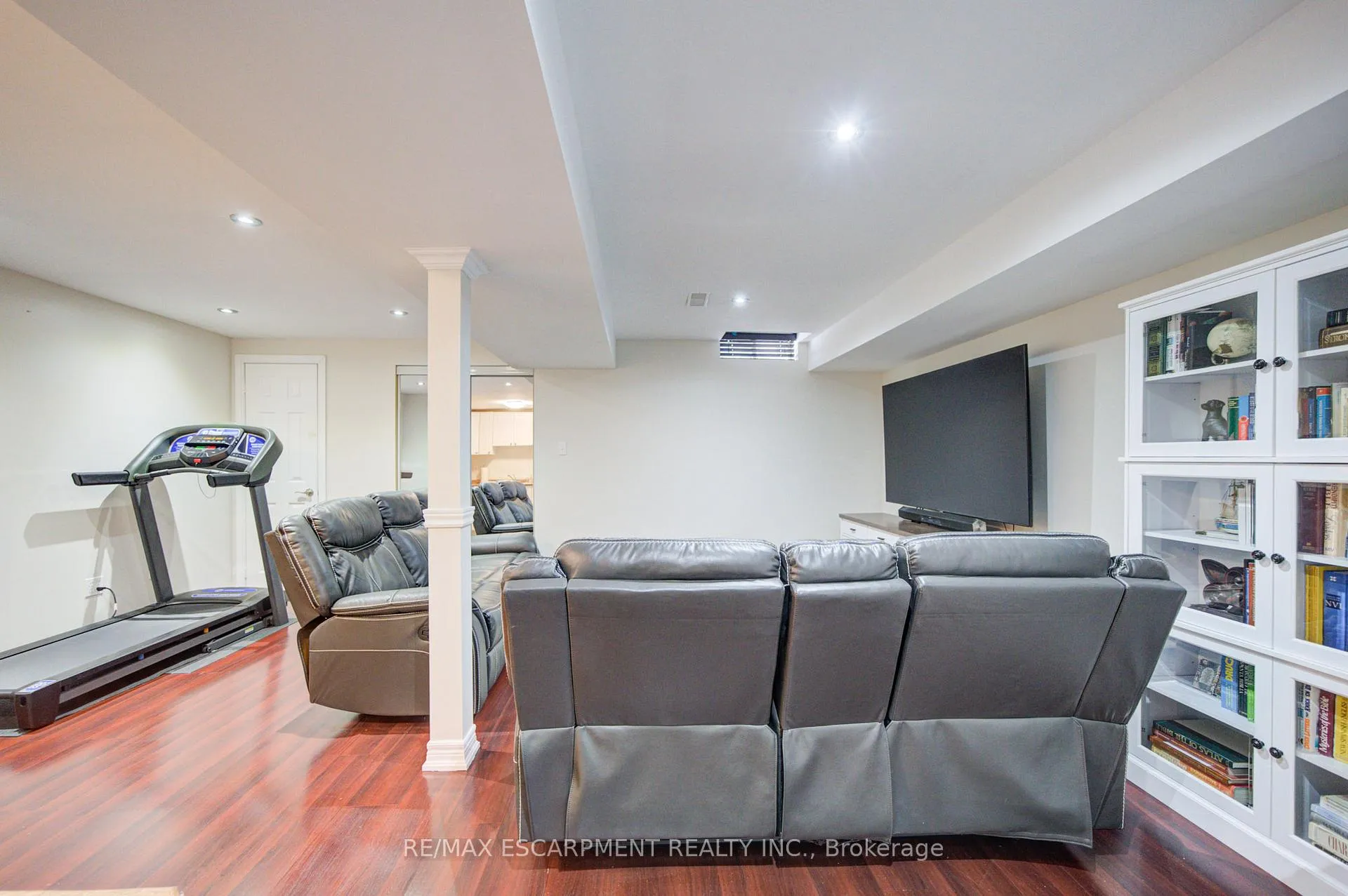 Photo 41 of 1227 Lamont Crescent, Milton, Clarke — HOMEH