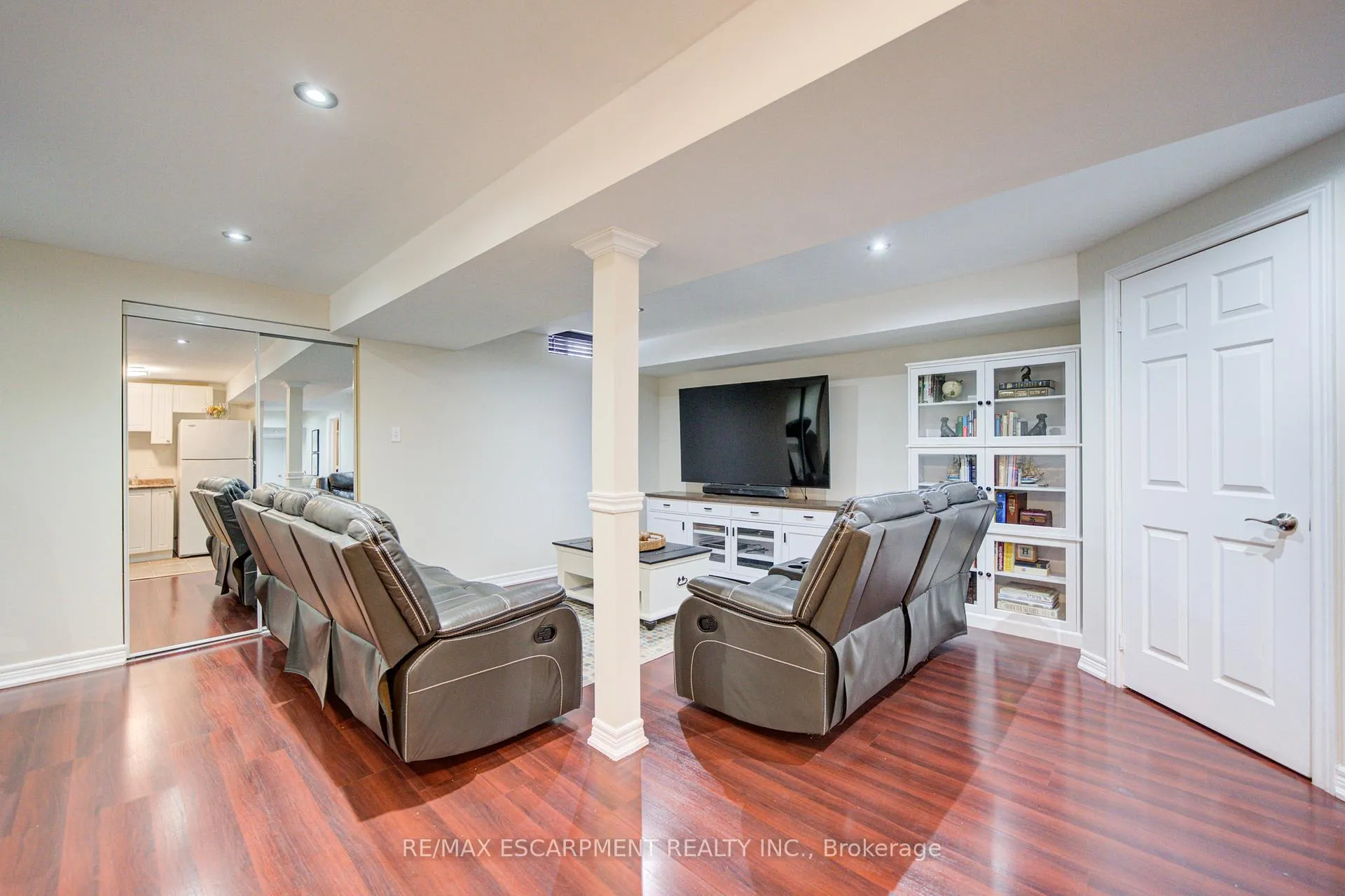 Photo 43 of 1227 Lamont Crescent, Milton, Clarke — HOMEH