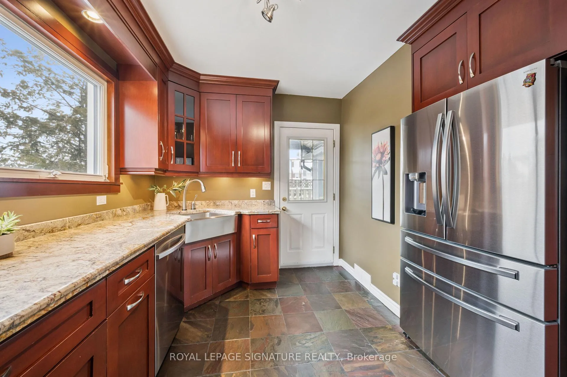 Photo 16 of 164 Jackson Avenue, Kitchener — HOMEH