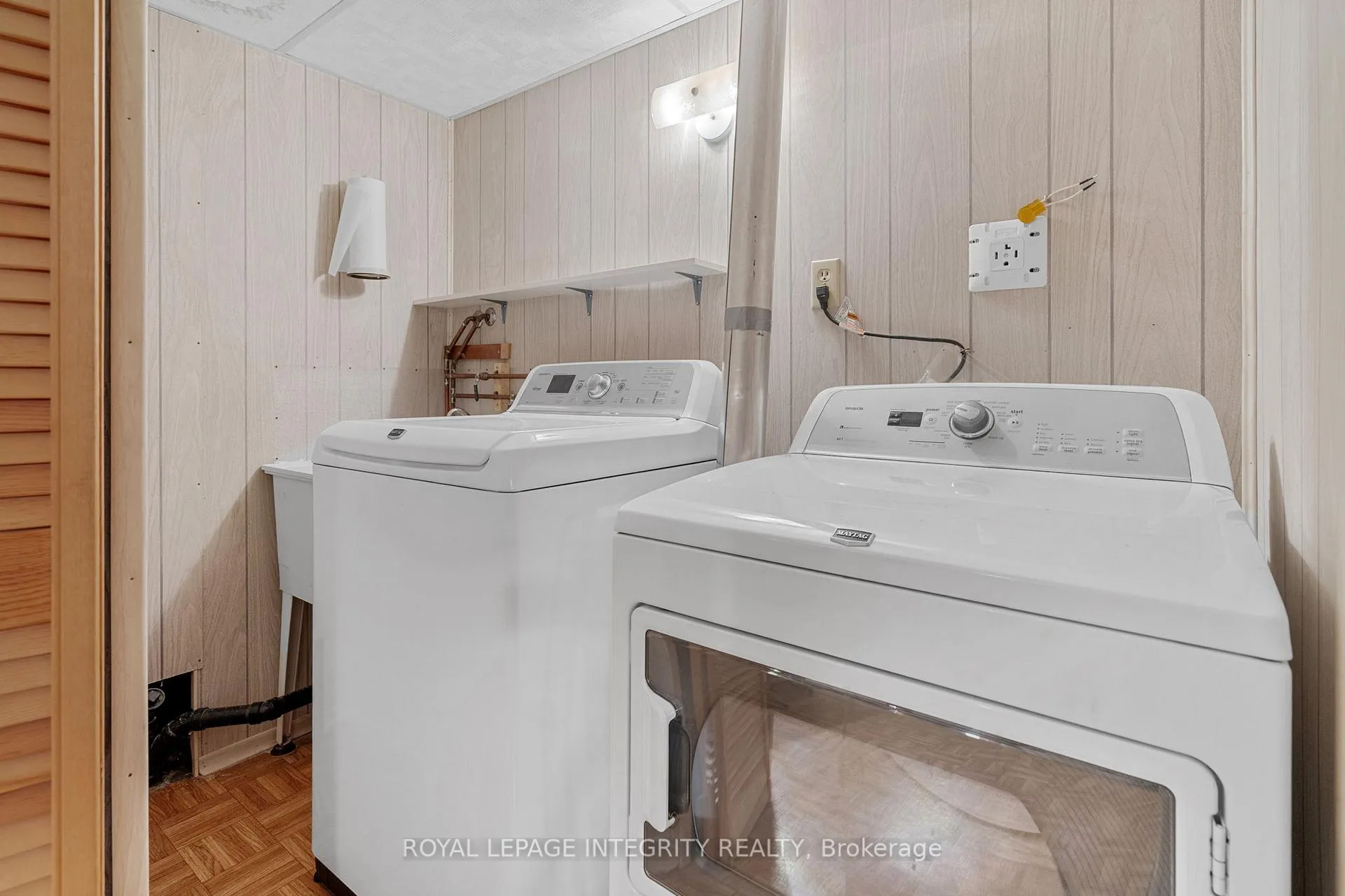 Photo 33 of 12 Wynford Avenue, Ottawa, Craig Henry/Woodvale — HOMEH