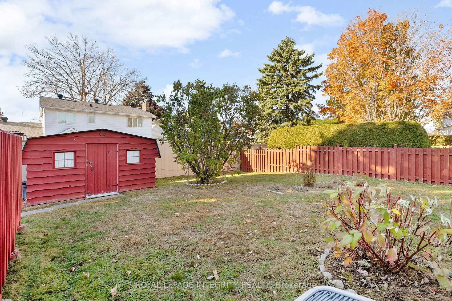 Photo 38 of 12 Wynford Avenue, Ottawa, Craig Henry/Woodvale — HOMEH