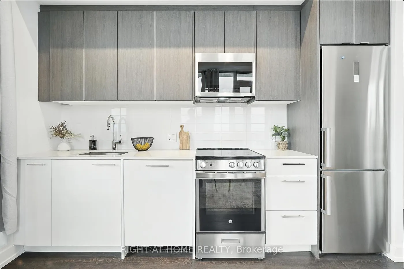 Photo 9 of Unit 803, 215 Veterans Drive S, Brampton, Northwest Brampton — HOMEH