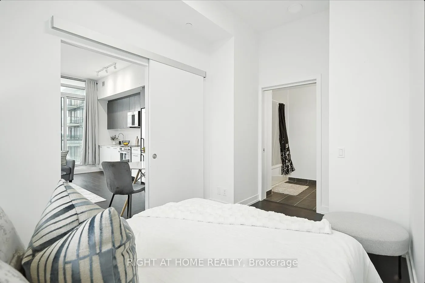 Photo 17 of Unit 803, 215 Veterans Drive S, Brampton, Northwest Brampton — HOMEH
