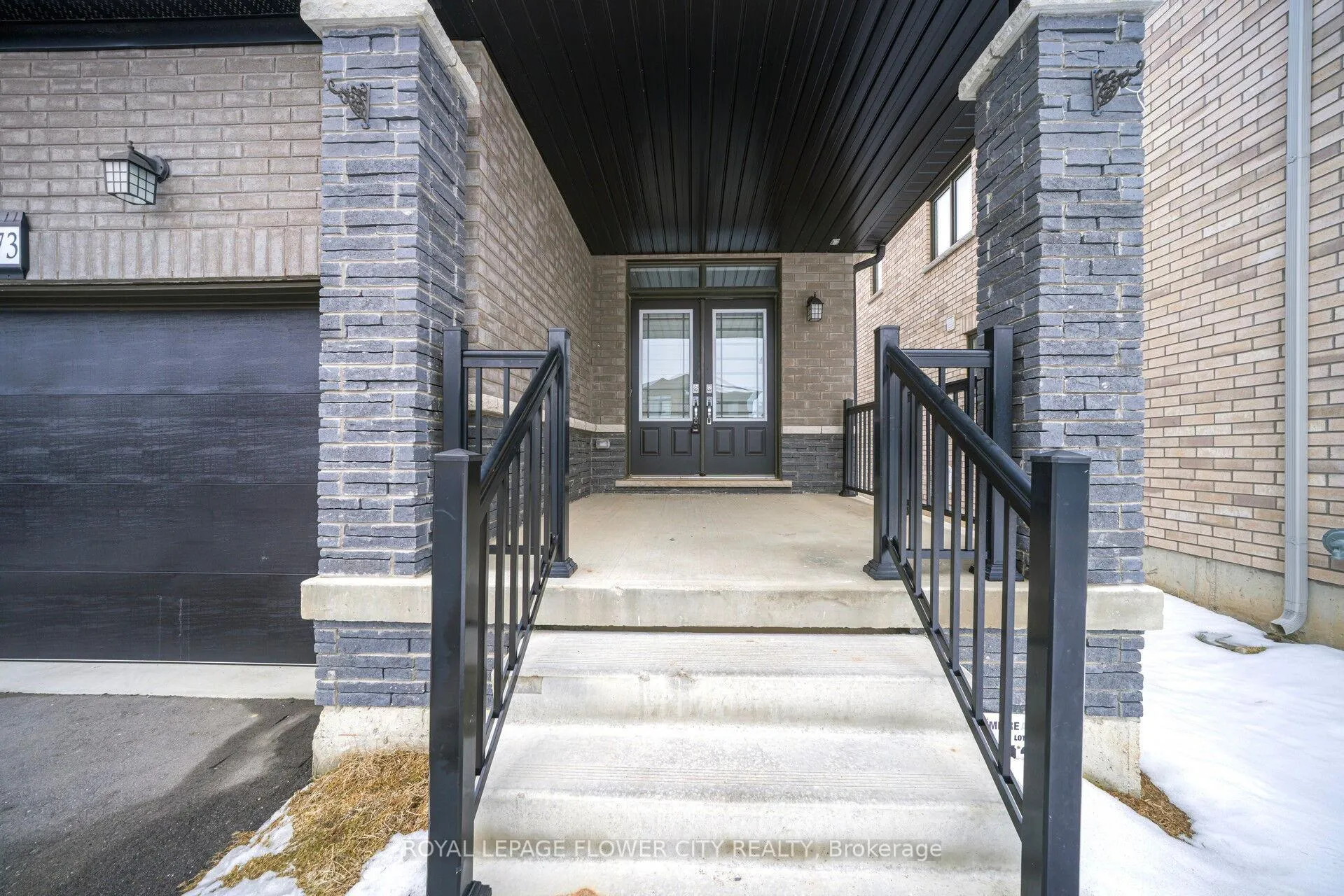 Photo 4 of 73 Sundin Drive, Haldimand — HOMEH