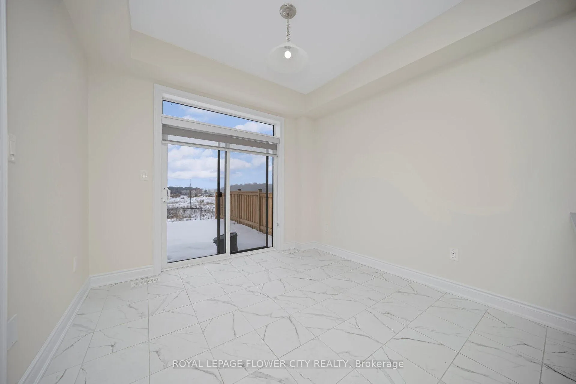 Photo 20 of 73 Sundin Drive, Haldimand — HOMEH