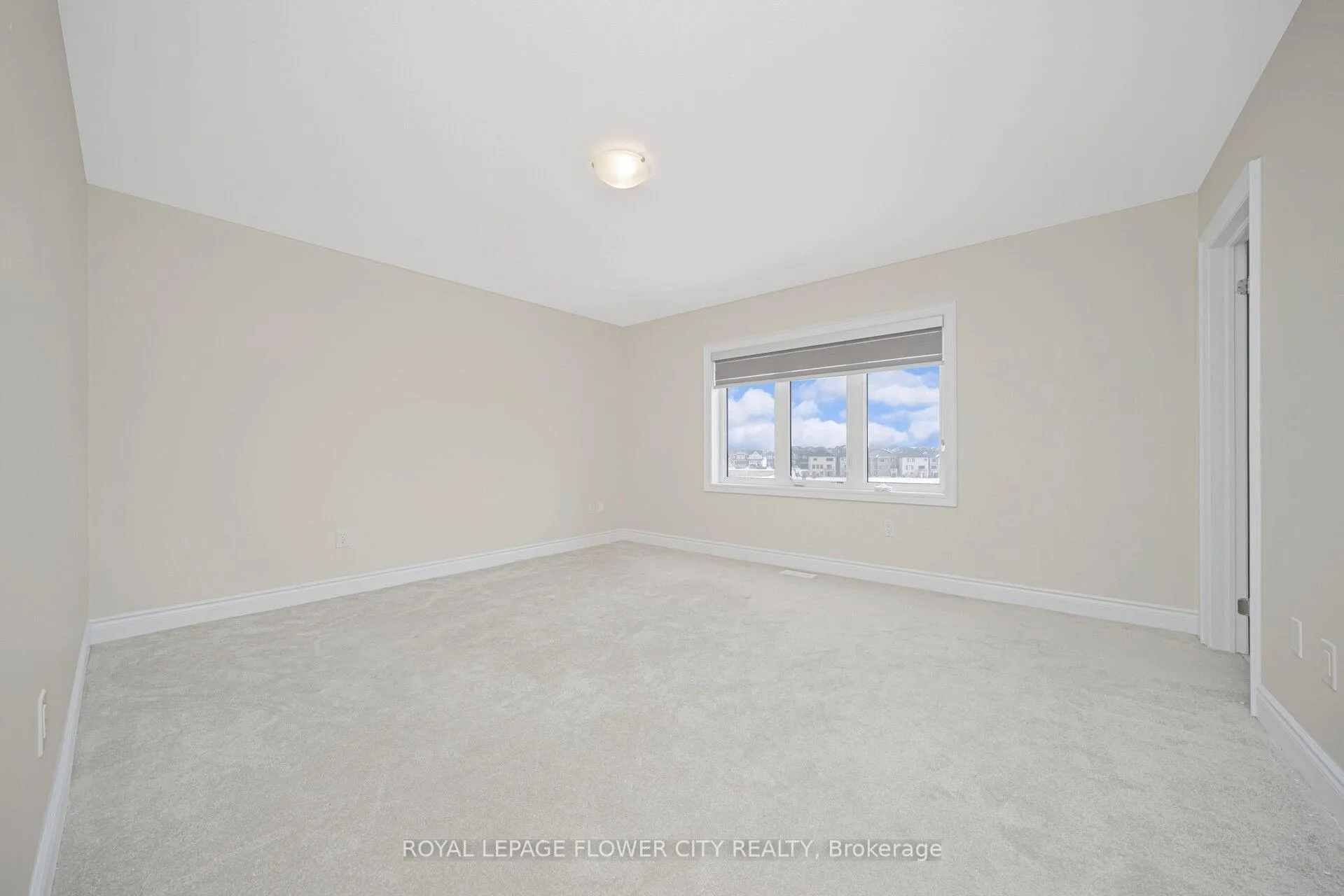 Photo 24 of 73 Sundin Drive, Haldimand — HOMEH