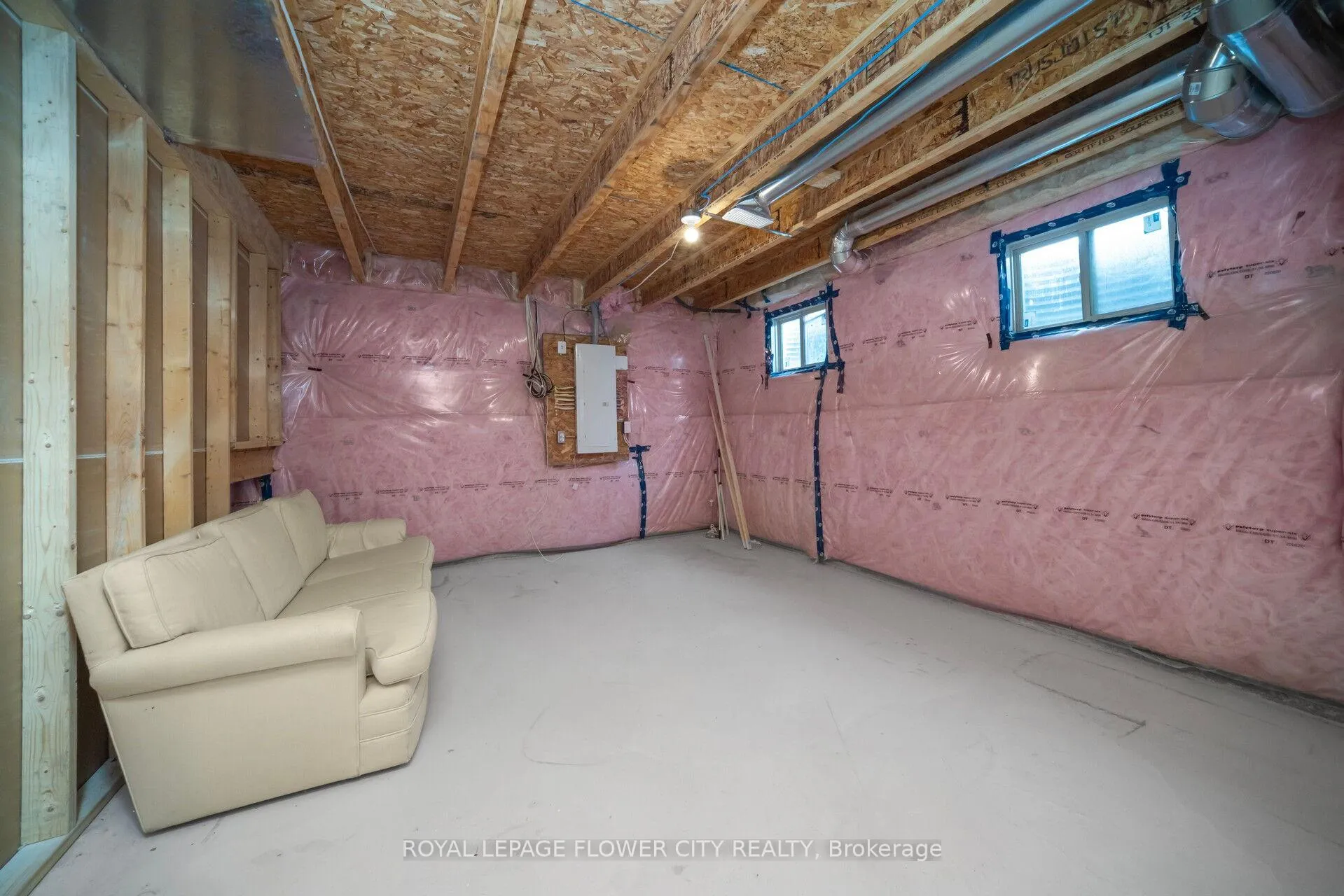 Photo 39 of 73 Sundin Drive, Haldimand — HOMEH