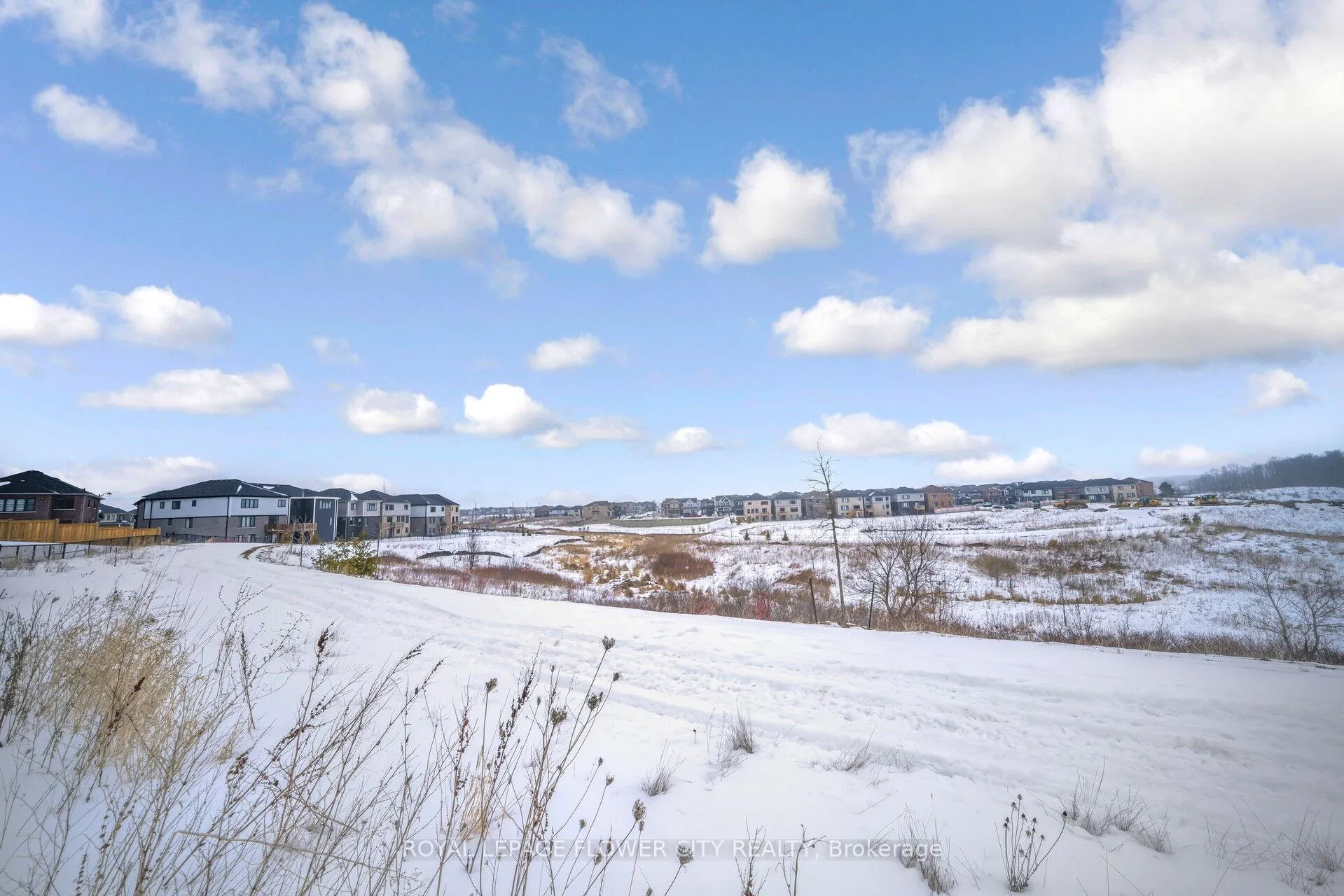 Photo 44 of 73 Sundin Drive, Haldimand — HOMEH