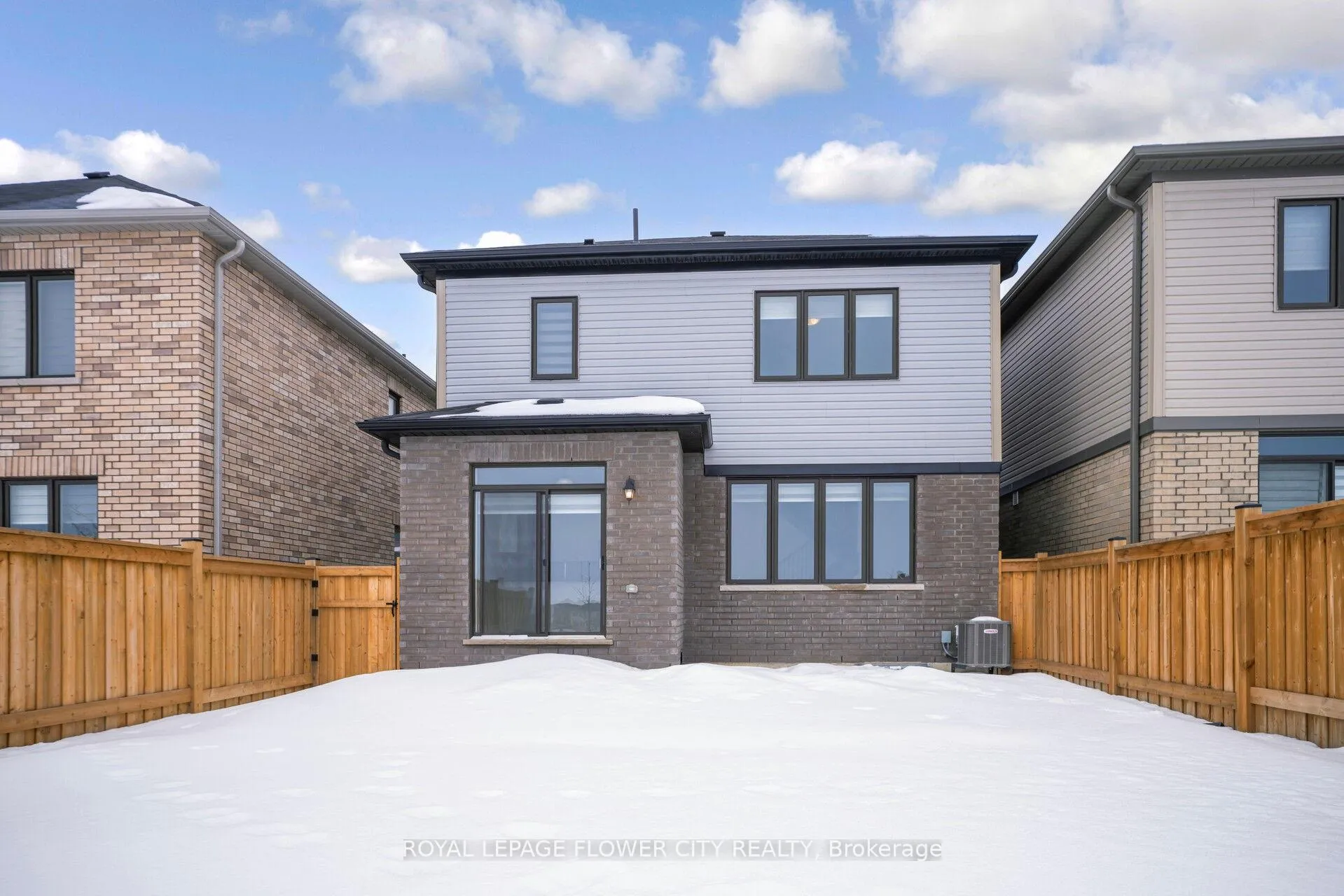 Photo 45 of 73 Sundin Drive, Haldimand — HOMEH