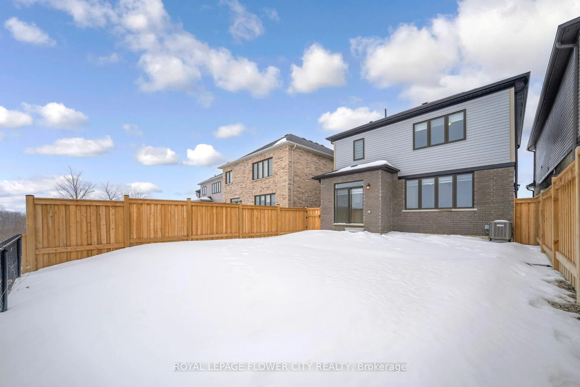 Photo 46 of 73 Sundin Drive, Haldimand — HOMEH