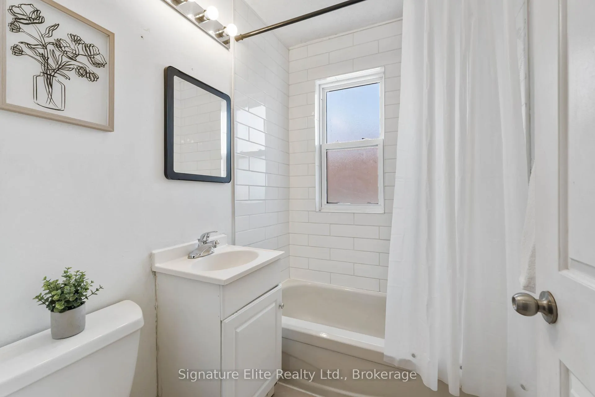 Photo 10 of 67 Beach Road, Hamilton, Industrial Sector — HOMEH