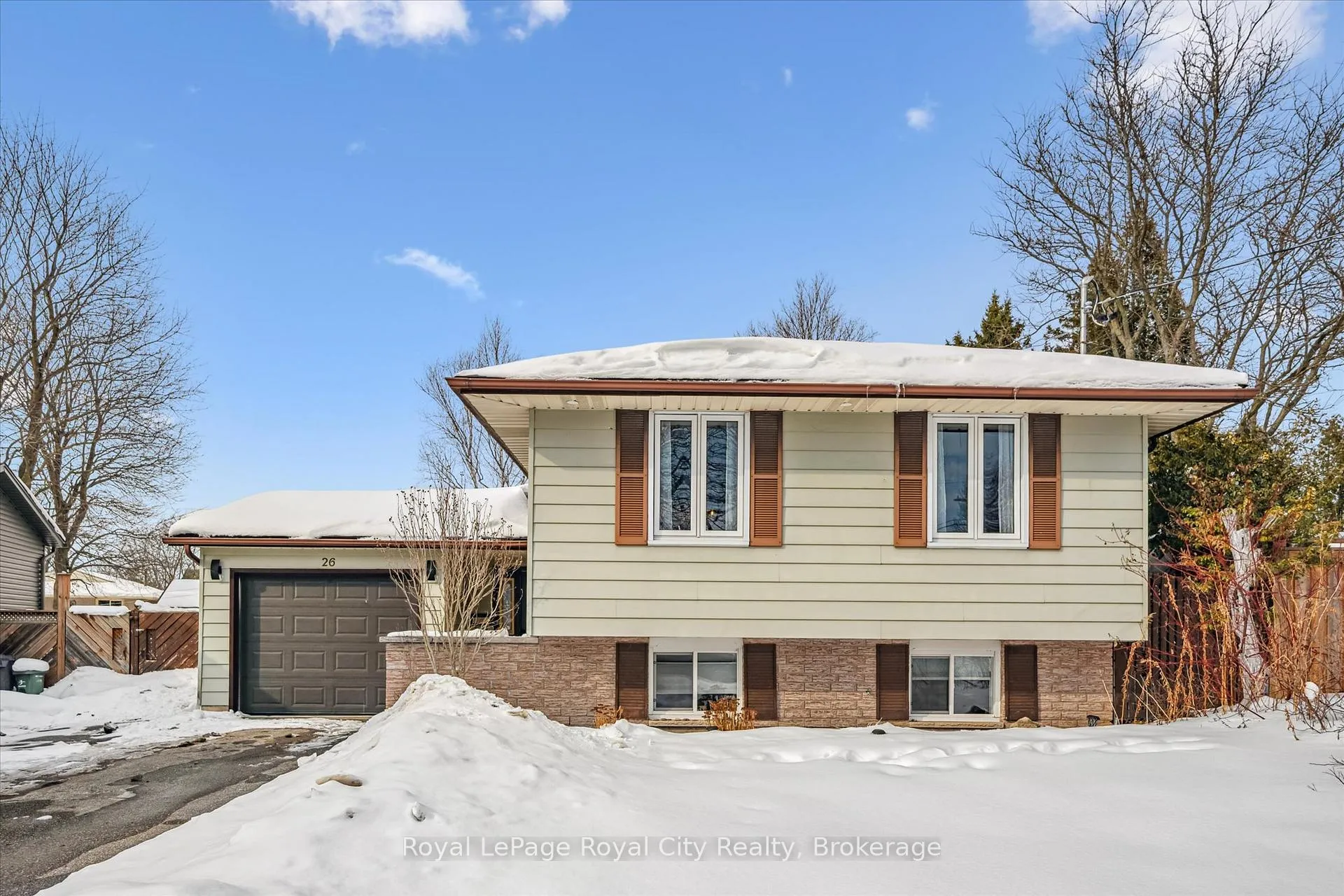 Photo 1 of 26 Vista Terrace, Guelph, Victoria North — HOMEH