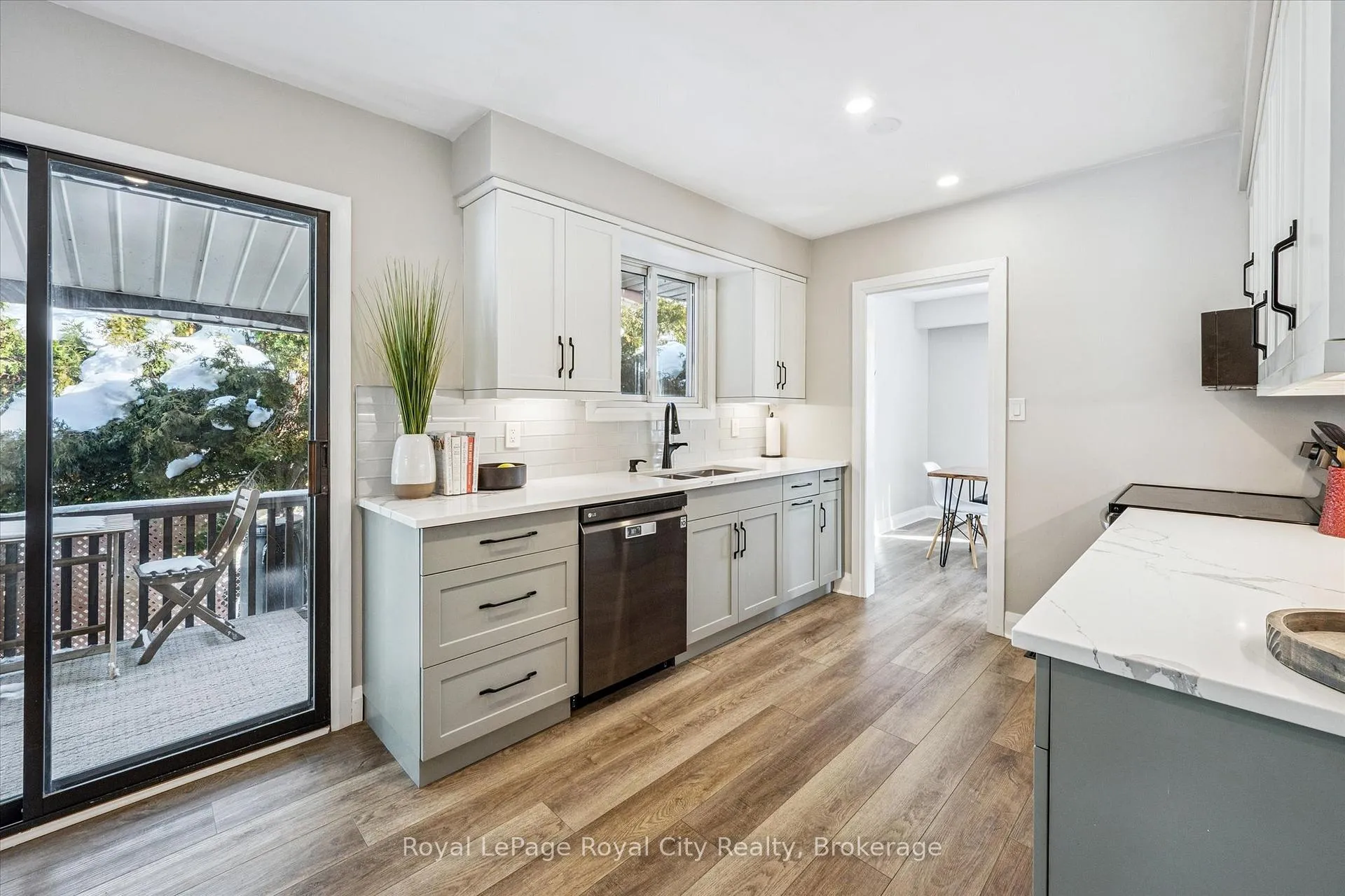 Photo 13 of 26 Vista Terrace, Guelph, Victoria North — HOMEH