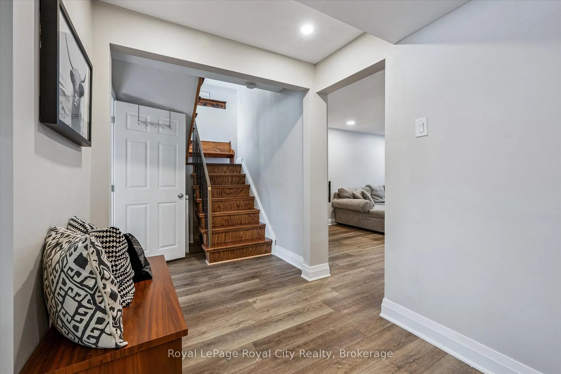 Photo 19 of 26 Vista Terrace, Guelph, Victoria North — HOMEH