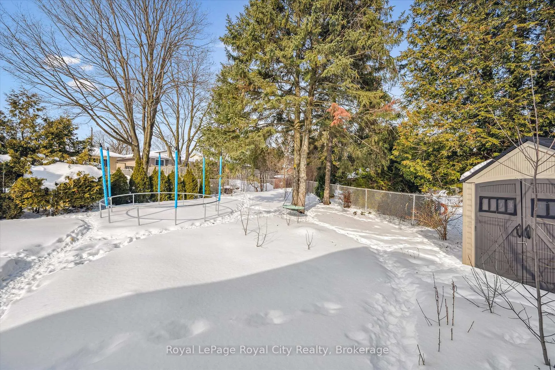 Photo 35 of 26 Vista Terrace, Guelph, Victoria North — HOMEH