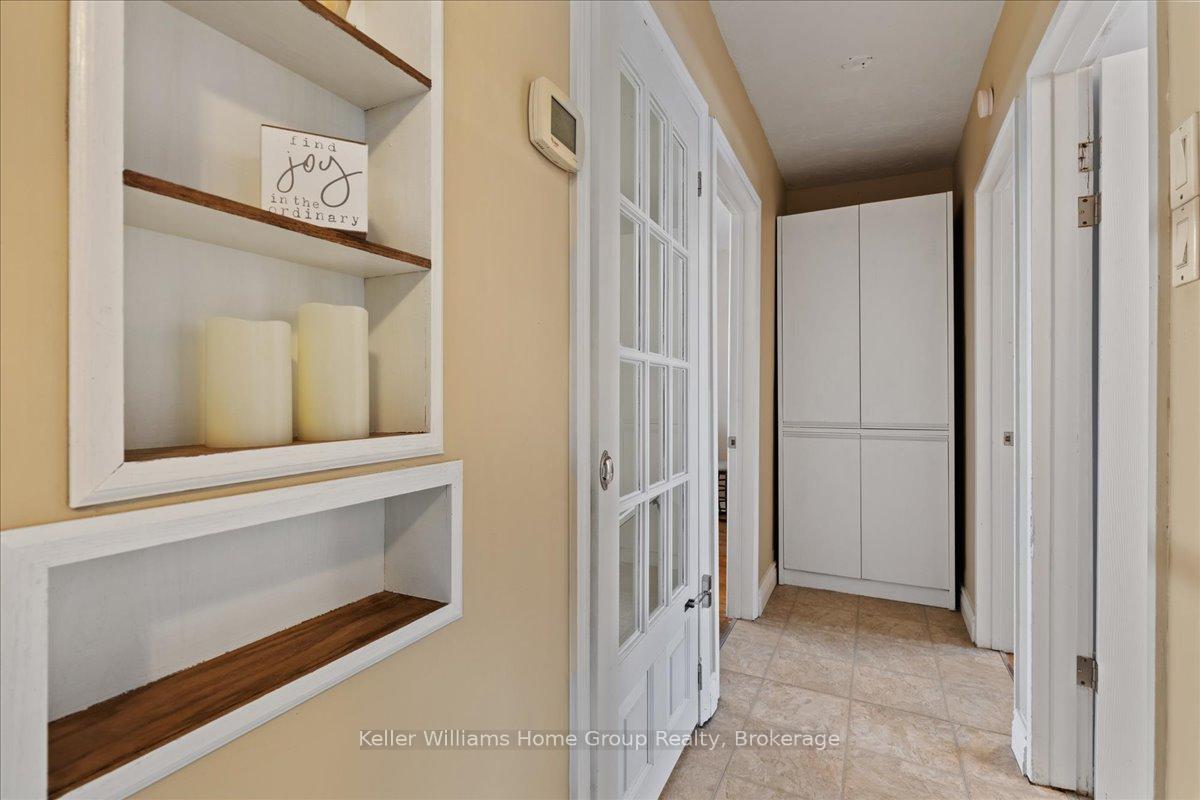 Photo 14 of 7637 Wellington 7 Road, Mapleton, Rural Mapleton — HOMEH