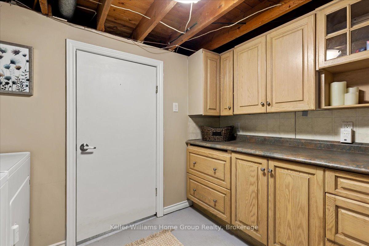 Photo 32 of 7637 Wellington 7 Road, Mapleton, Rural Mapleton — HOMEH