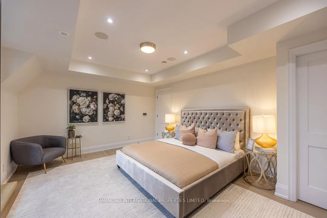 Photo 27 of 372 Briar Hill Avenue, Toronto, Lawrence Park South — HOMEH