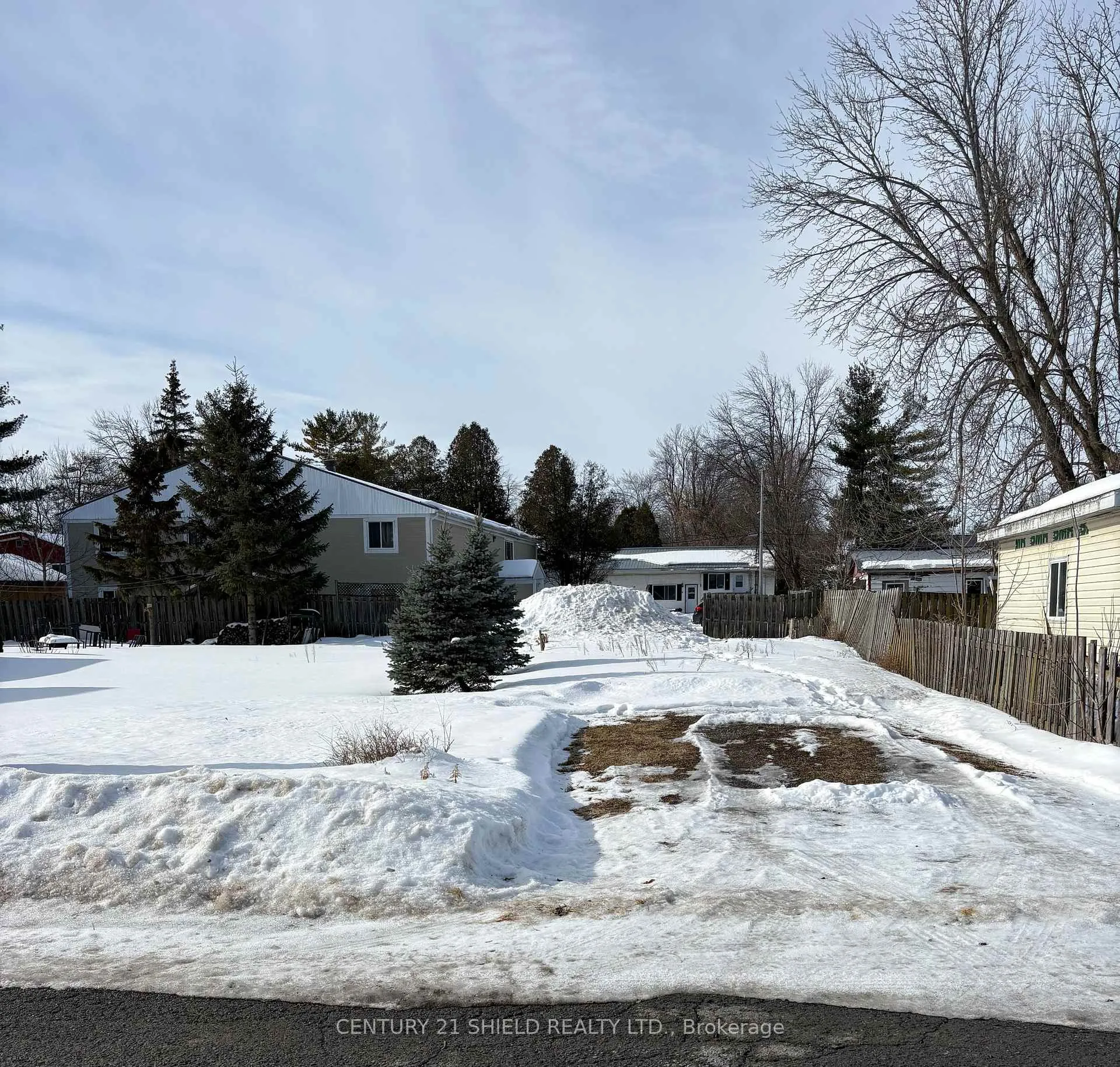 Photo 4 of 36 Broad Street, South Glengarry, Lancaster — HOMEH