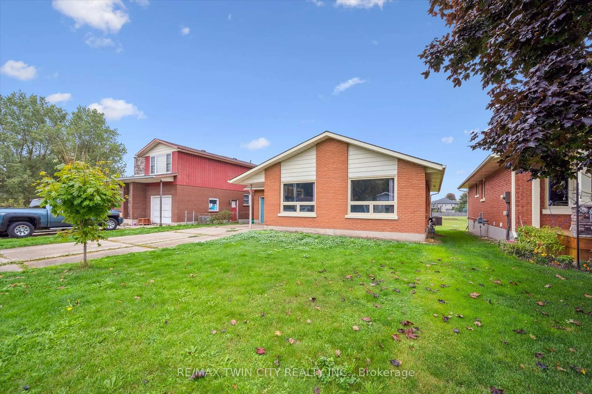 Photo 2 of 635 Raglan Street, Minto — HOMEH
