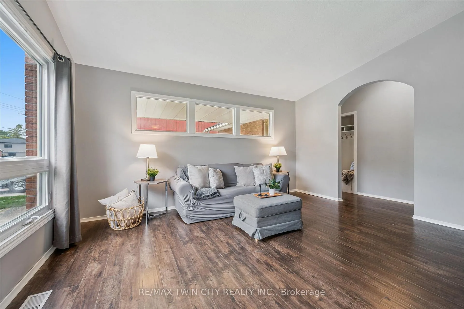 Photo 8 of 635 Raglan Street, Minto — HOMEH