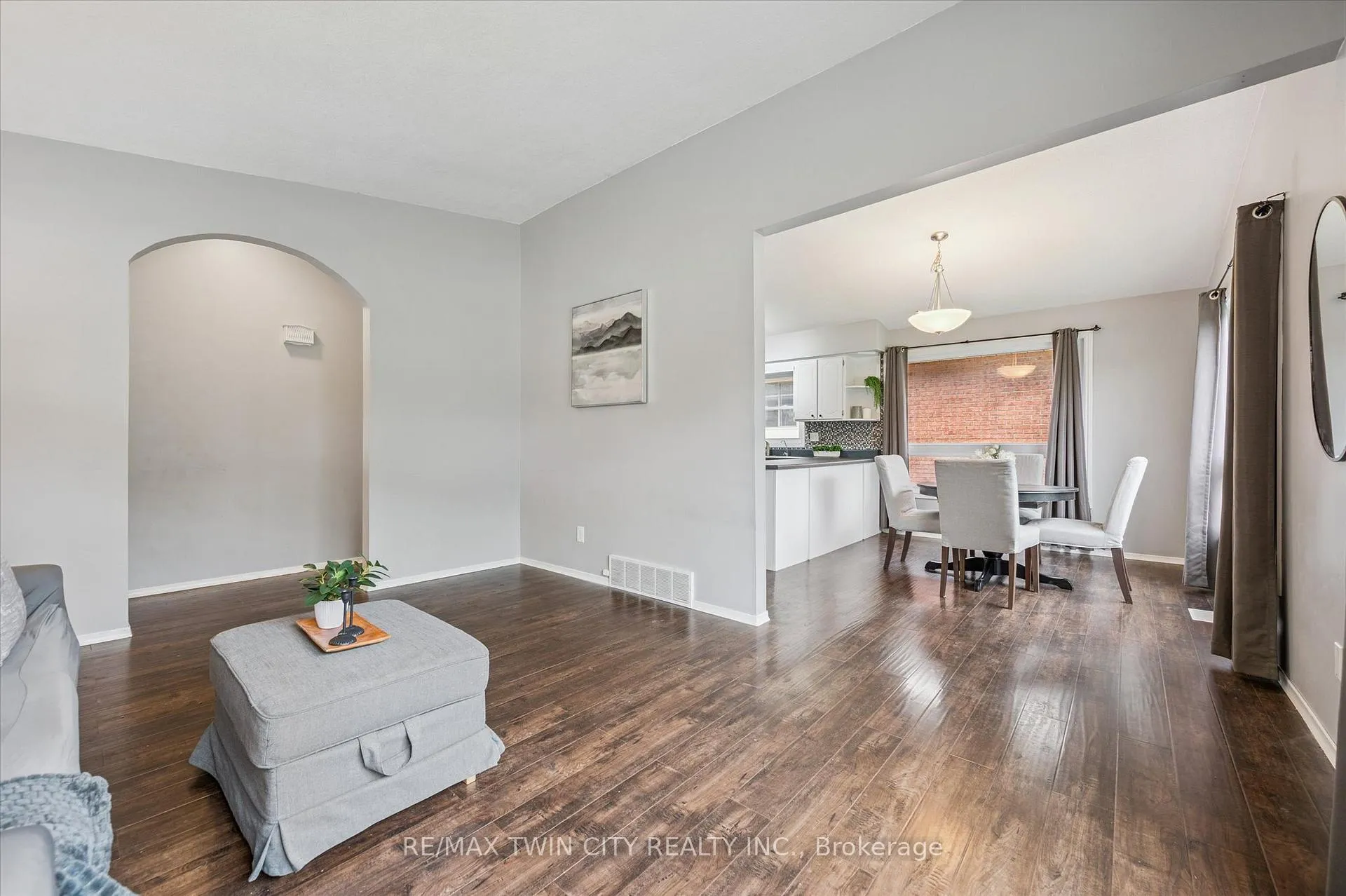 Photo 10 of 635 Raglan Street, Minto — HOMEH