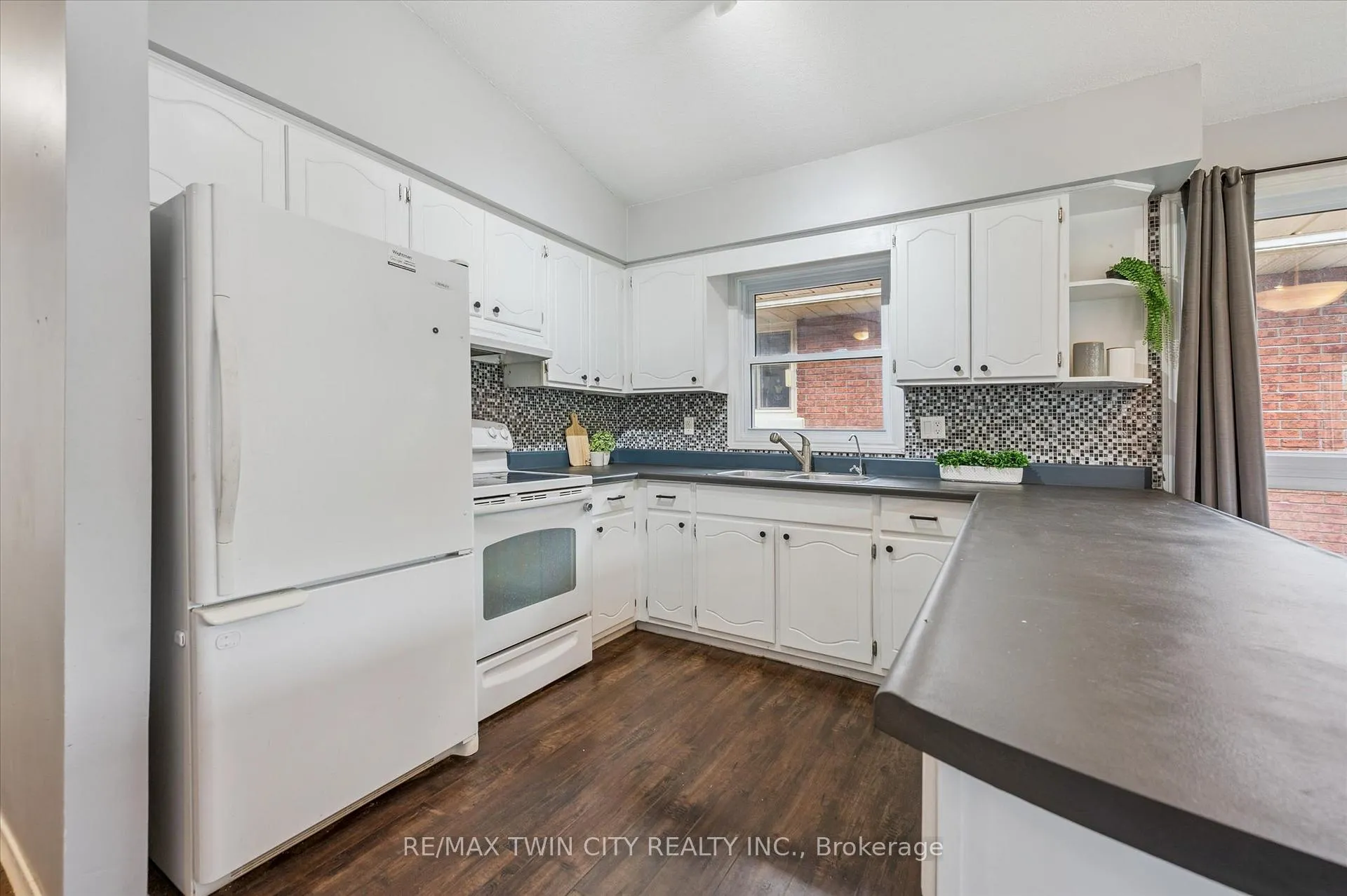 Photo 15 of 635 Raglan Street, Minto — HOMEH