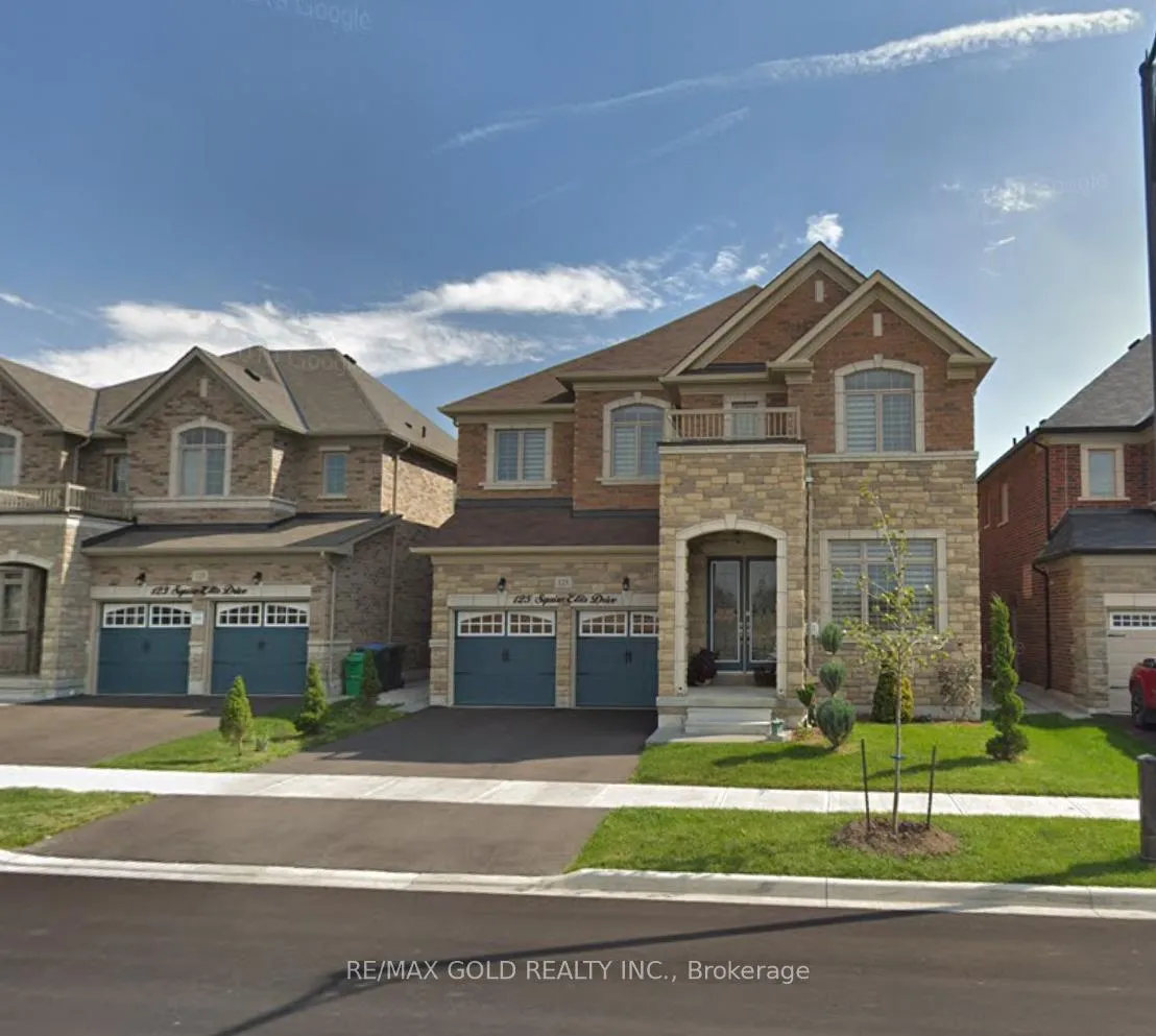Front of 125 Squire Ellis Drive
