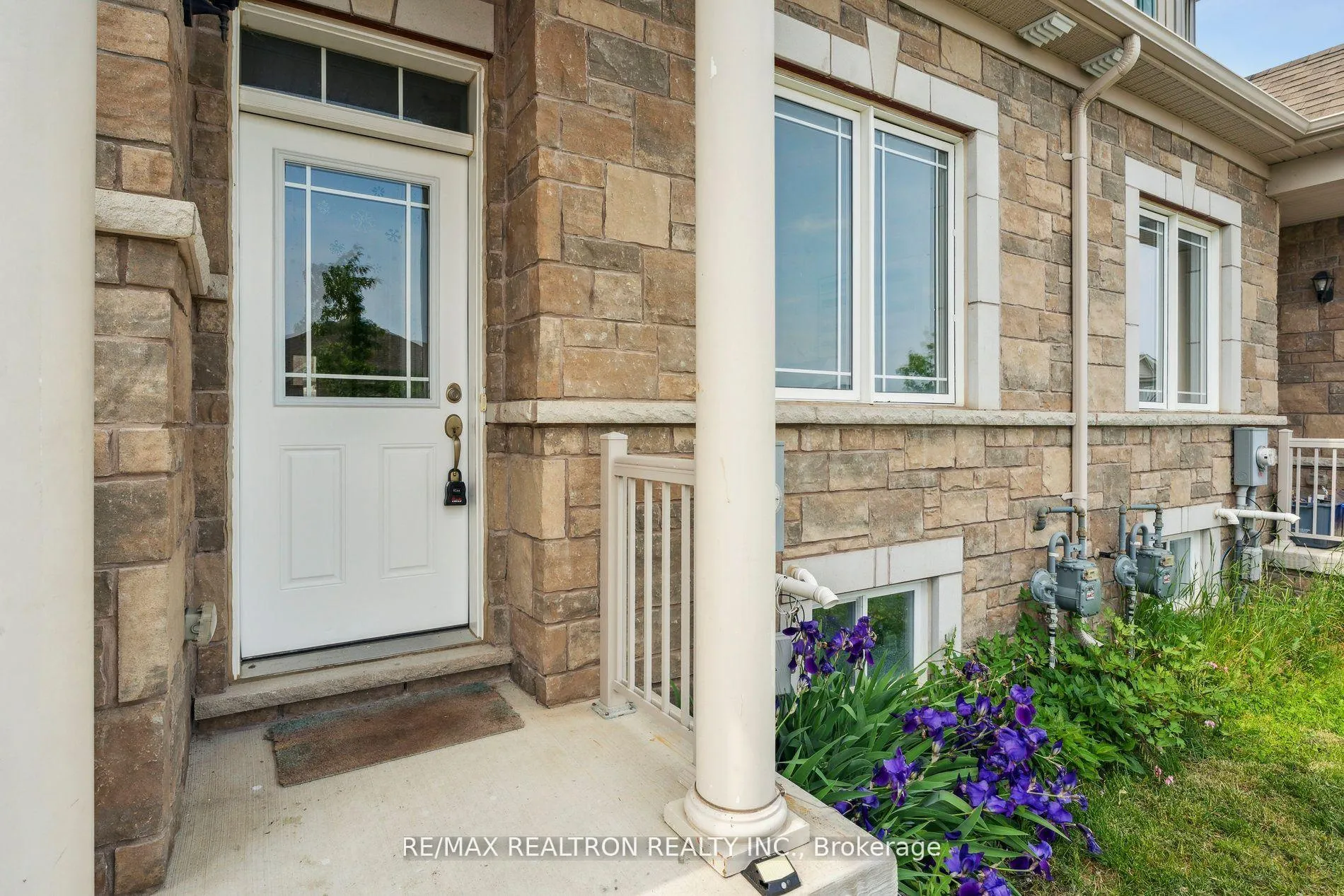 Photo 4 of 151 Isabella Drive, Orillia — HOMEH