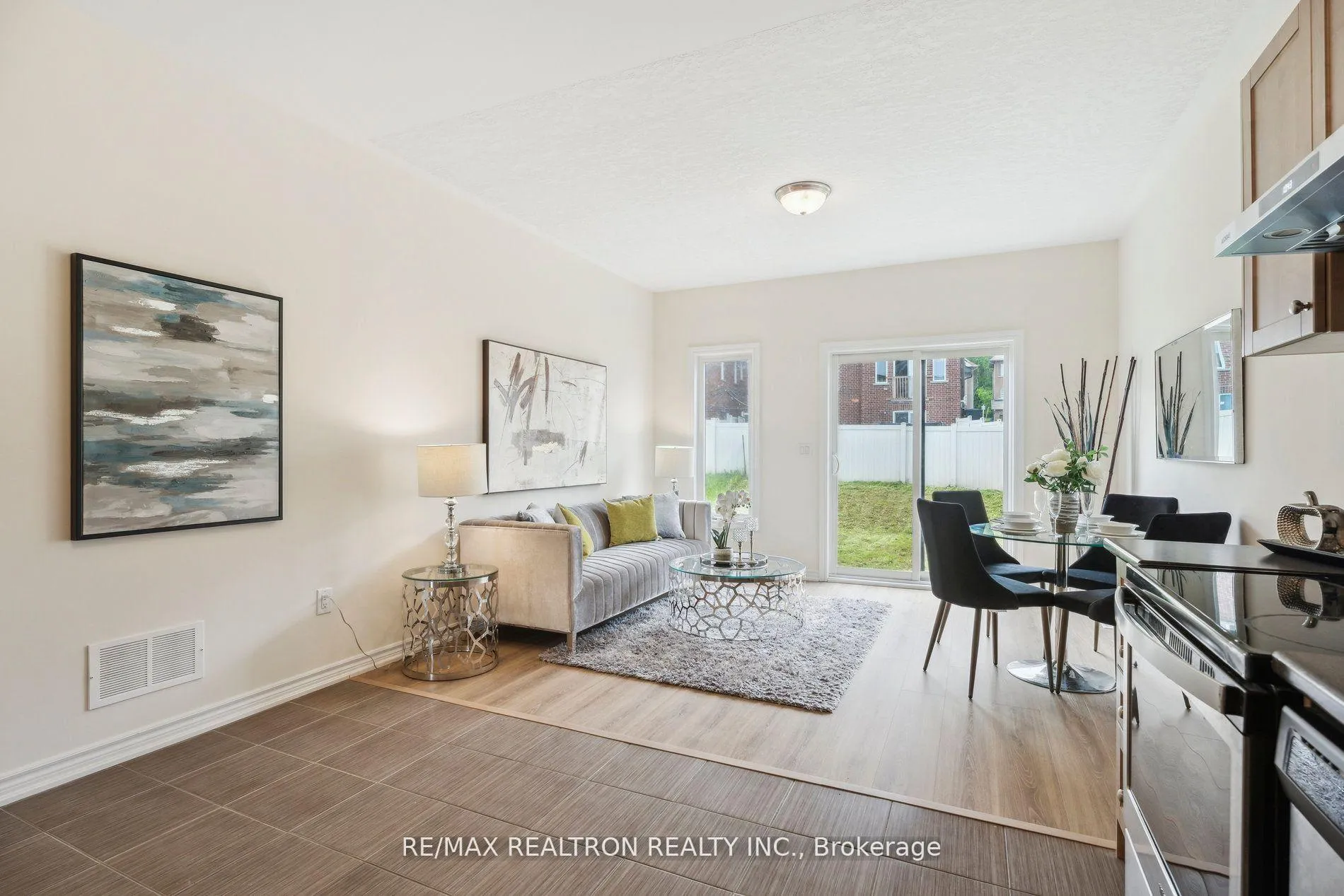 Photo 14 of 151 Isabella Drive, Orillia — HOMEH