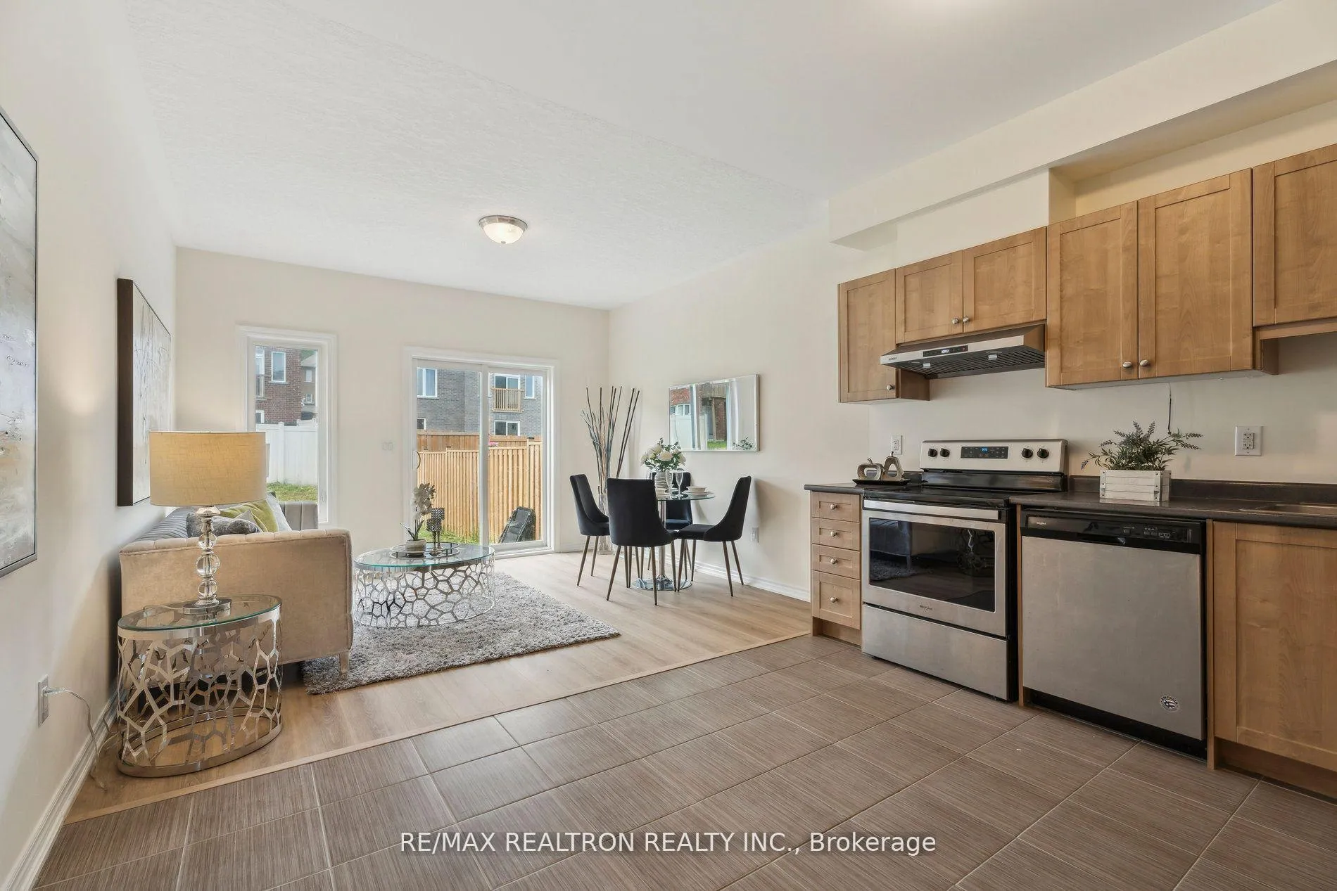 Photo 17 of 151 Isabella Drive, Orillia — HOMEH