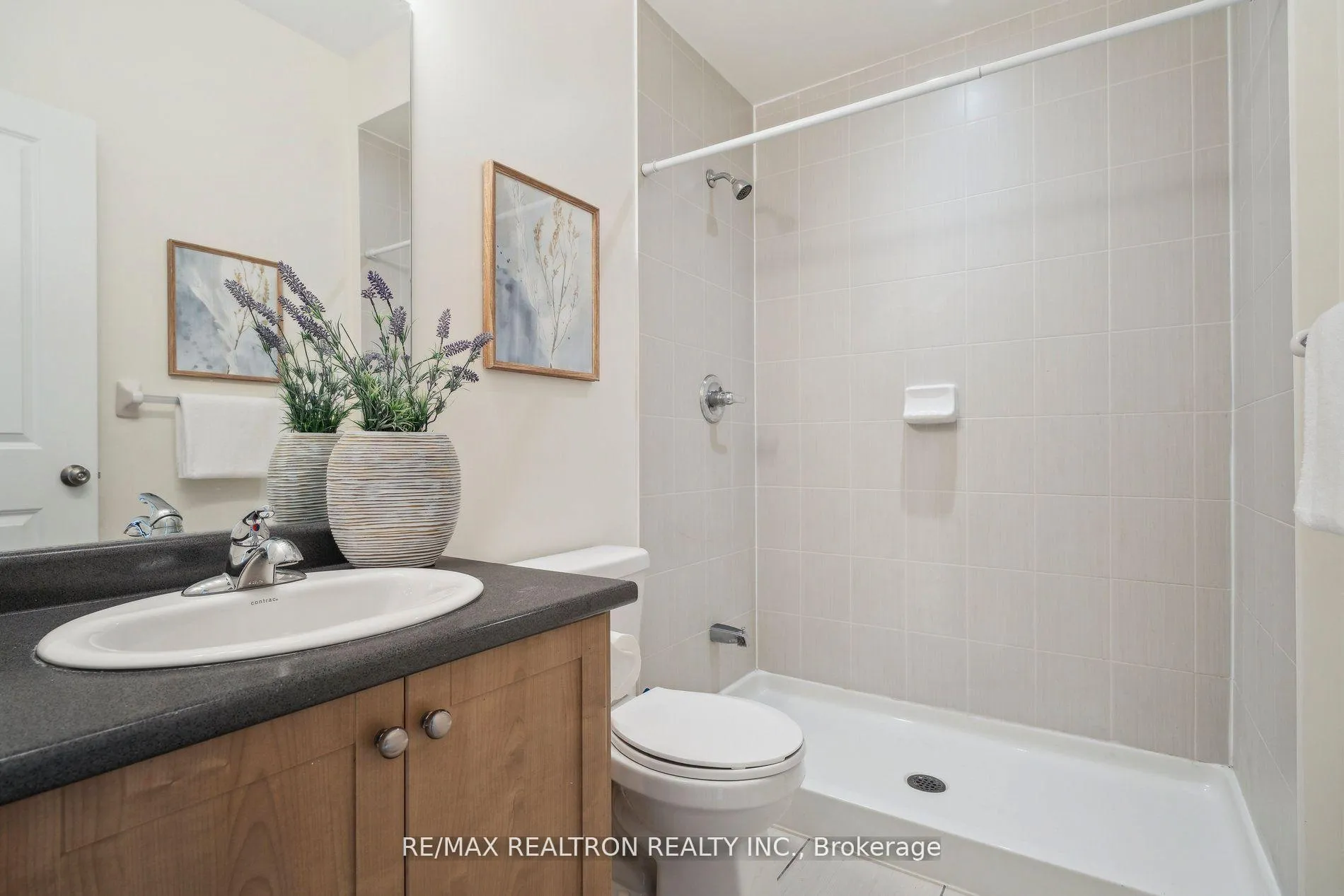 Photo 23 of 151 Isabella Drive, Orillia — HOMEH