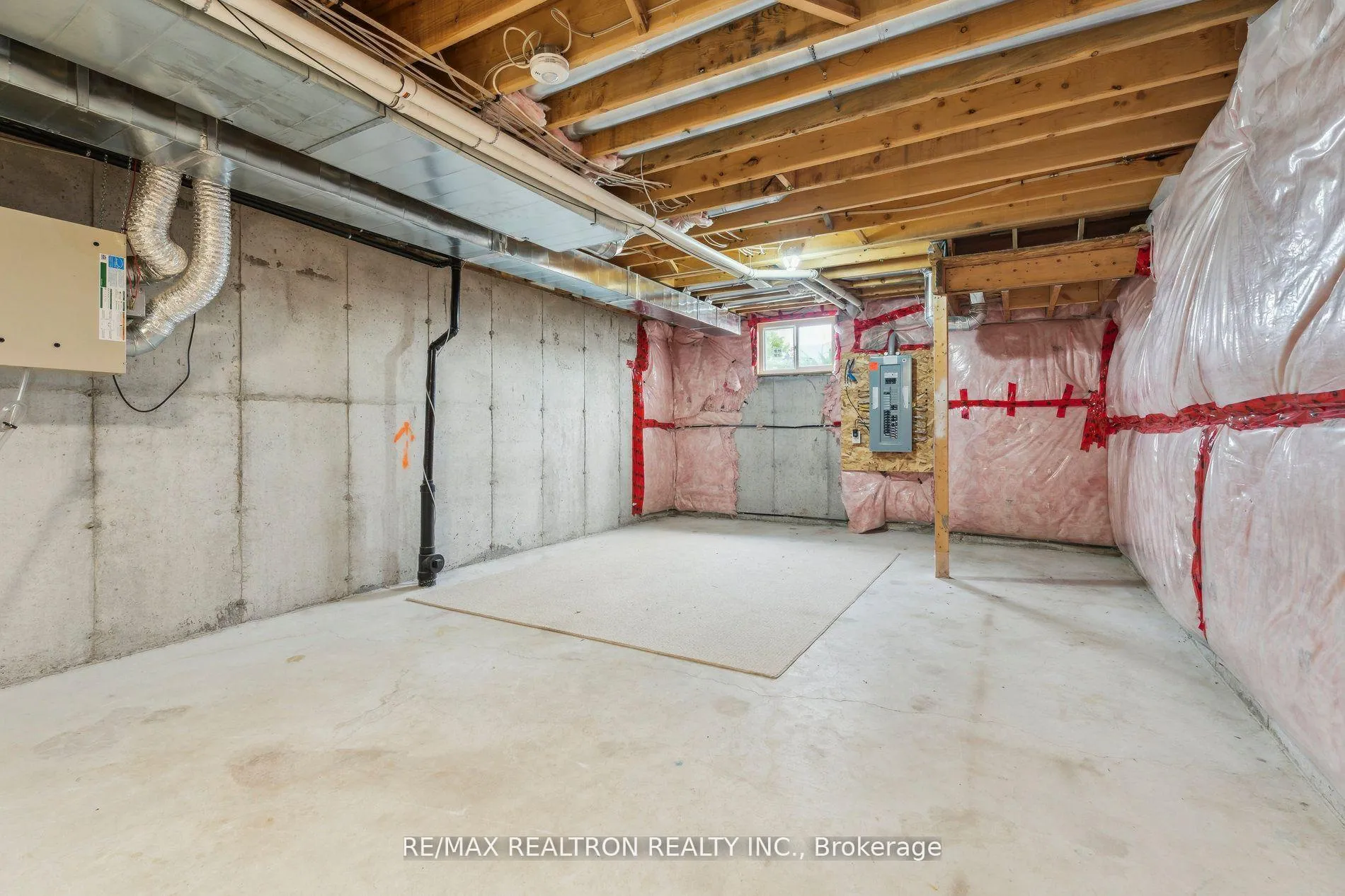 Photo 44 of 151 Isabella Drive, Orillia — HOMEH