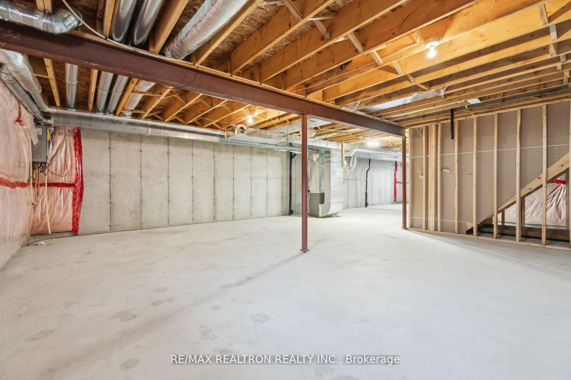 Photo 45 of 151 Isabella Drive, Orillia — HOMEH
