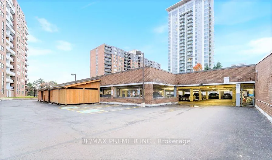 Photo 3 of Unit 1004, 4 Lisa Street, Brampton, Queen Street Corridor — HOMEH