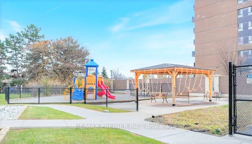 Photo 7 of Unit 1004, 4 Lisa Street, Brampton, Queen Street Corridor — HOMEH