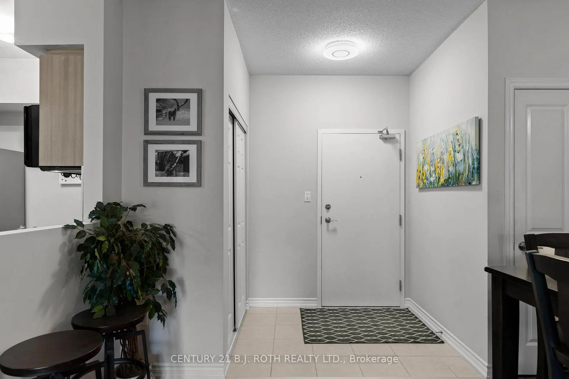 Photo 6 of Unit 304, 5 Greenwich Street, Barrie, Ardagh — HOMEH