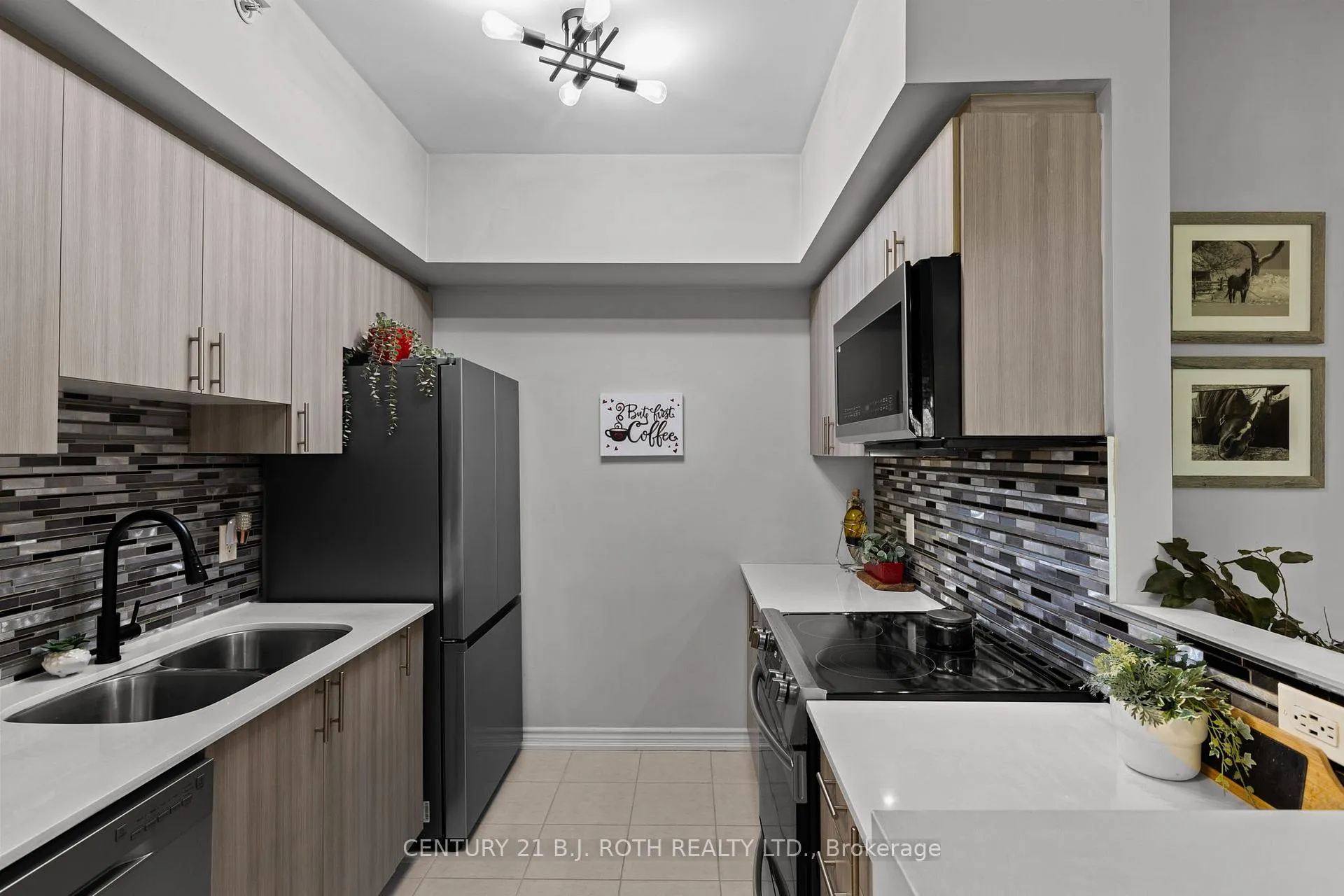 Photo 8 of Unit 304, 5 Greenwich Street, Barrie, Ardagh — HOMEH
