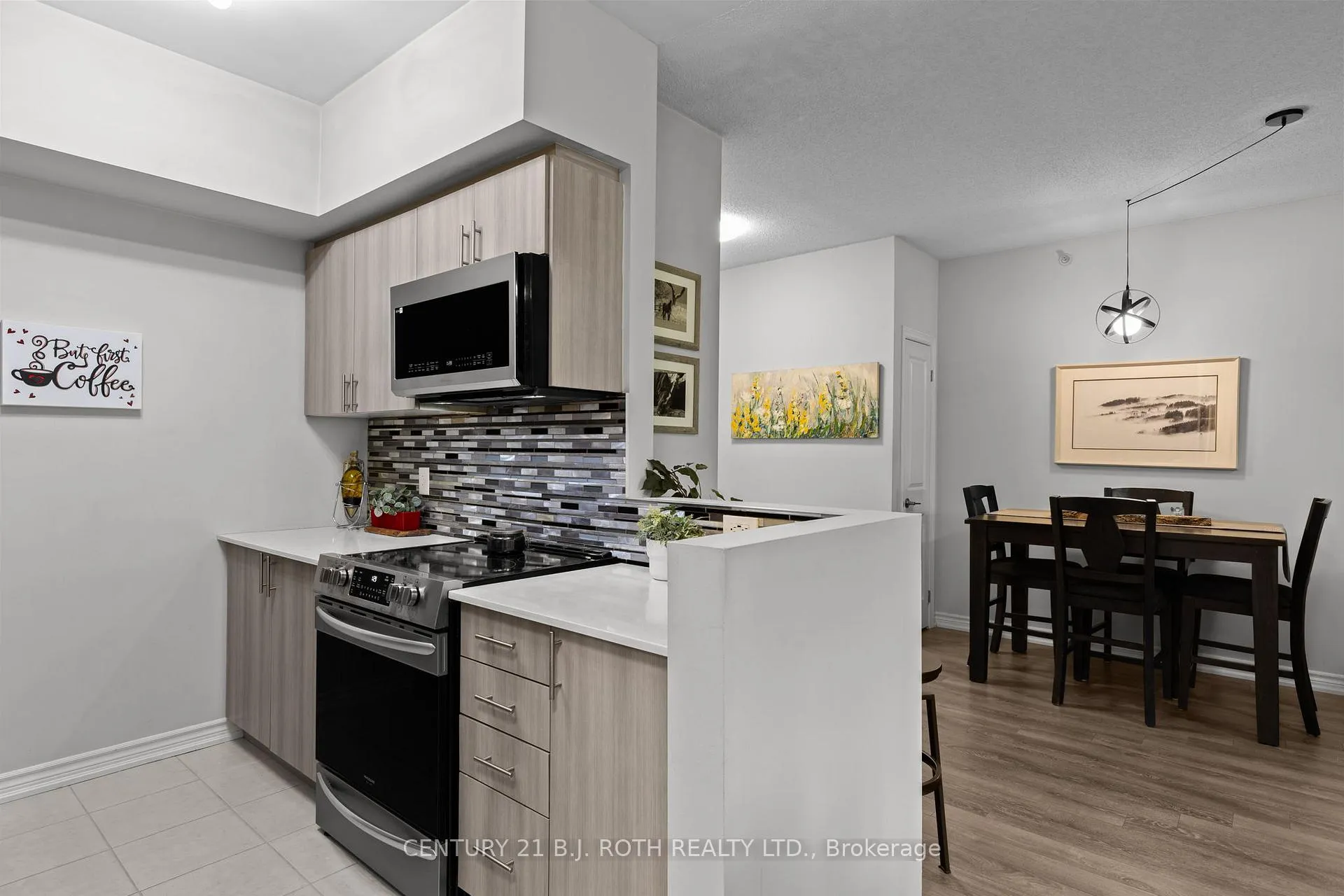 Photo 9 of Unit 304, 5 Greenwich Street, Barrie, Ardagh — HOMEH