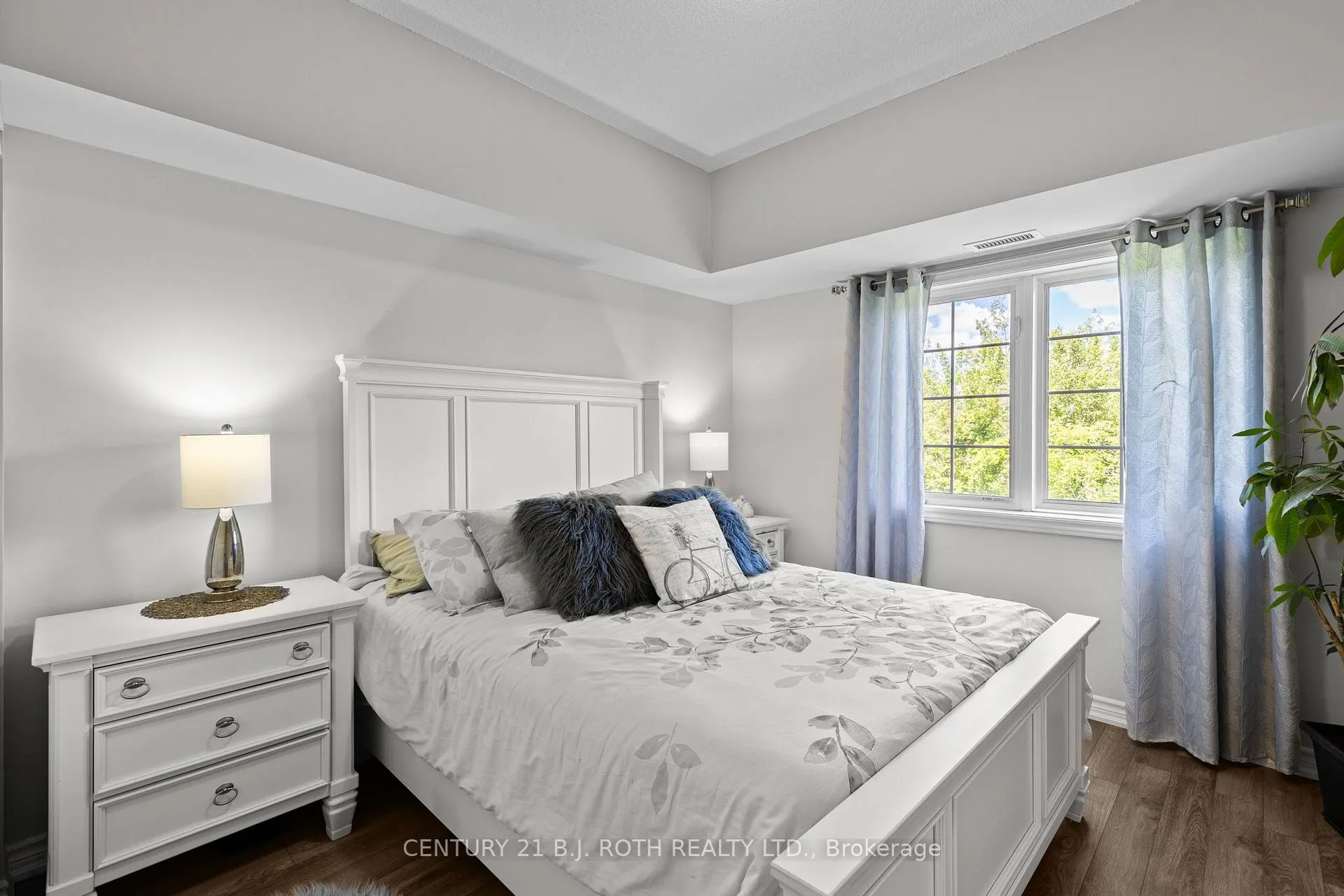 Photo 17 of Unit 304, 5 Greenwich Street, Barrie, Ardagh — HOMEH