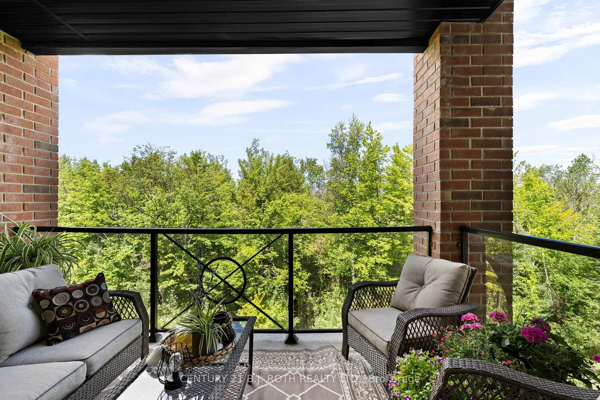 Photo 23 of Unit 304, 5 Greenwich Street, Barrie, Ardagh — HOMEH