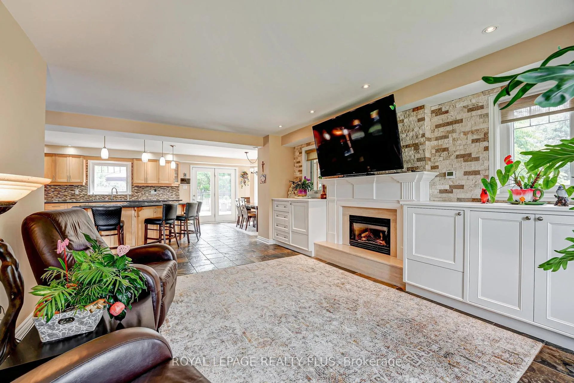 Photo 11 of 5 Coates Hill Court, Caledon, Palgrave — HOMEH