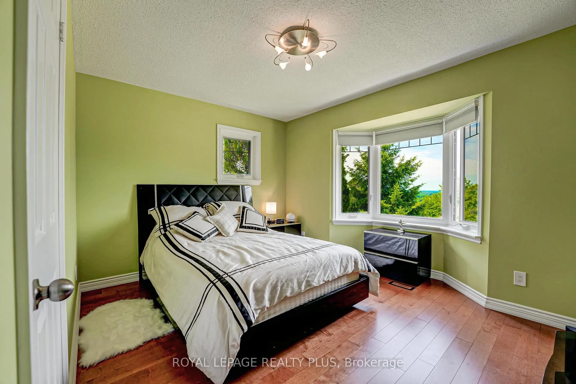 Photo 18 of 5 Coates Hill Court, Caledon, Palgrave — HOMEH
