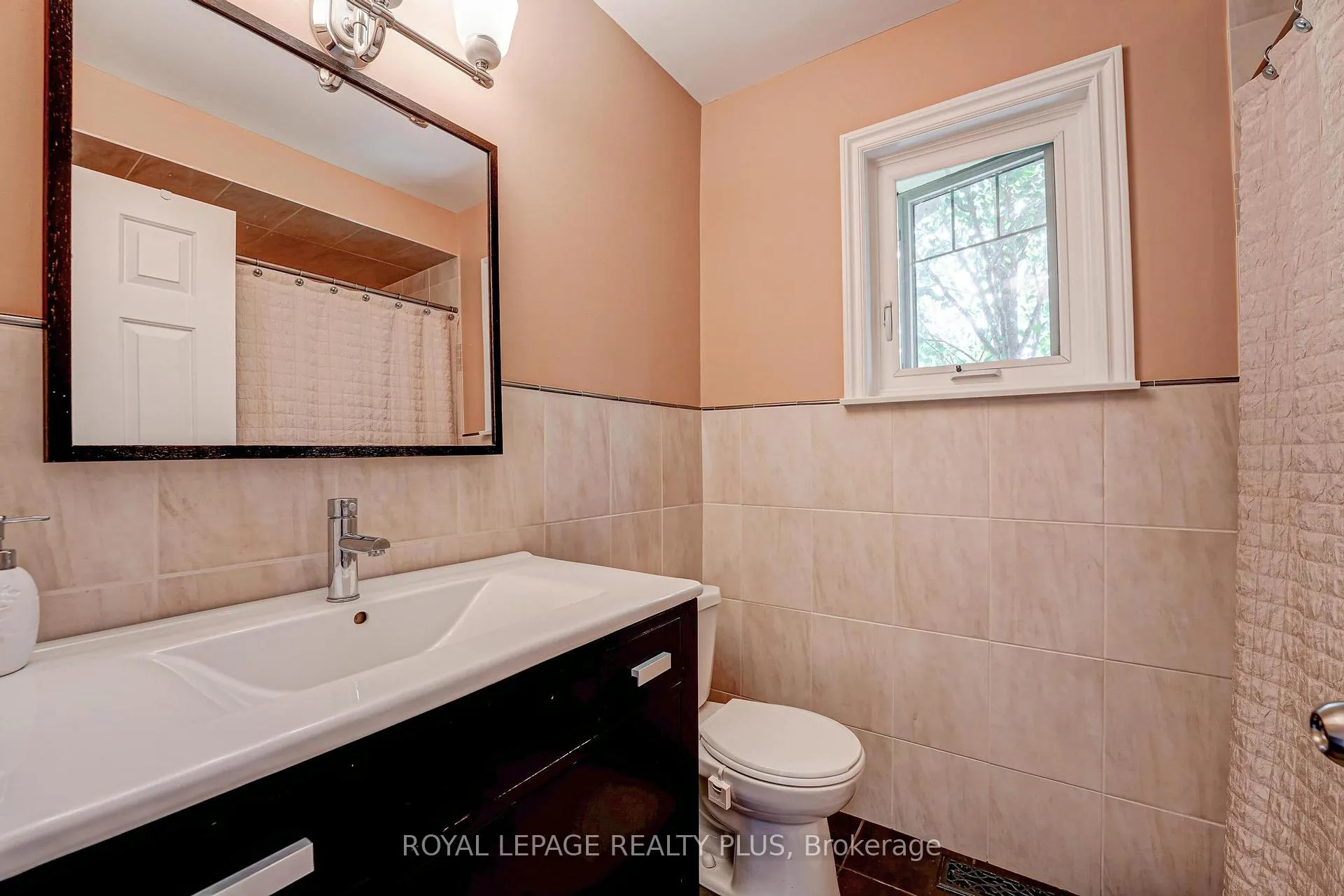 Photo 19 of 5 Coates Hill Court, Caledon, Palgrave — HOMEH
