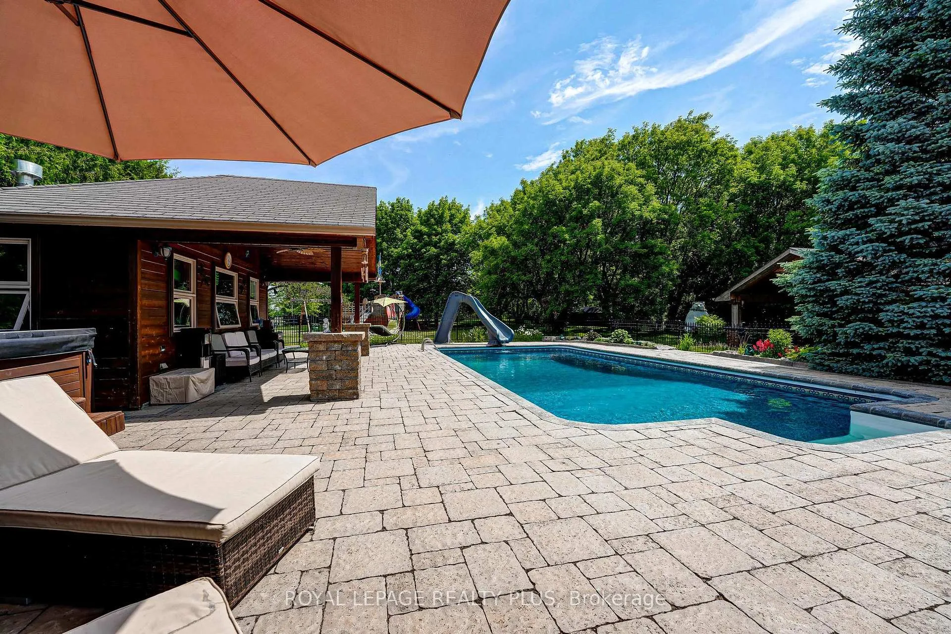 Photo 32 of 5 Coates Hill Court, Caledon, Palgrave — HOMEH