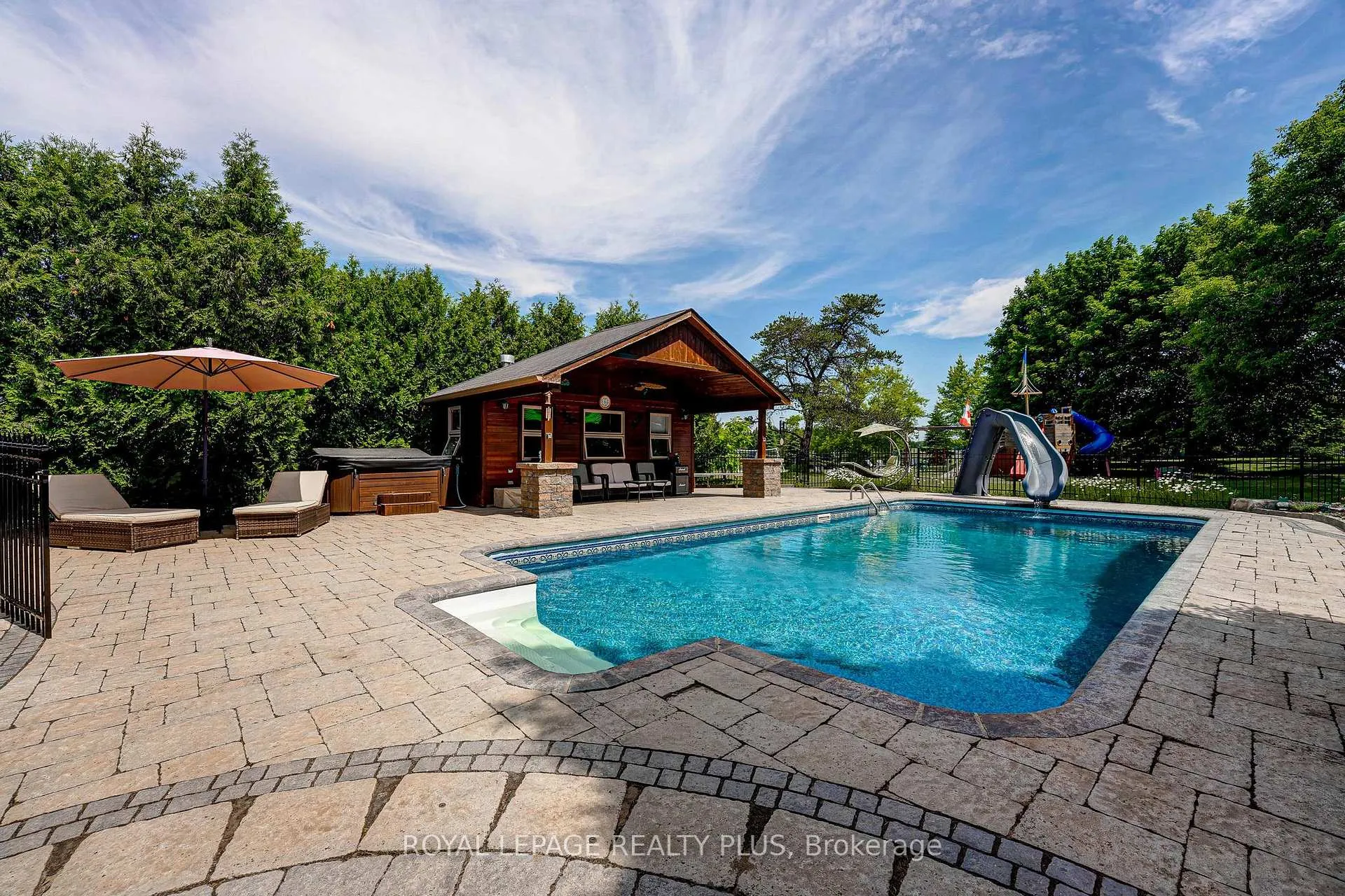 Photo 33 of 5 Coates Hill Court, Caledon, Palgrave — HOMEH