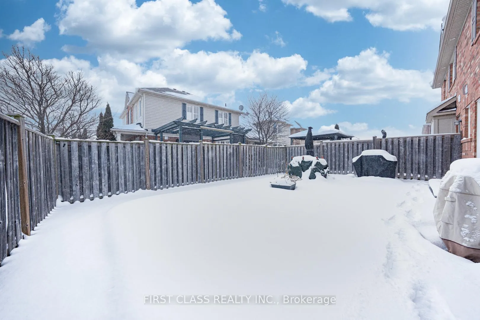 Photo 8 of 238 Whetham Heights, Milton, Harrison — HOMEH