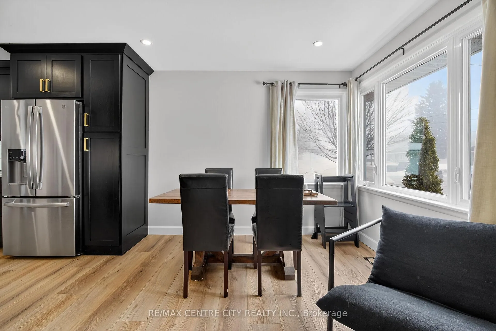 Photo 17 of 196 Byron Street, Zorra, Thamesford — HOMEH
