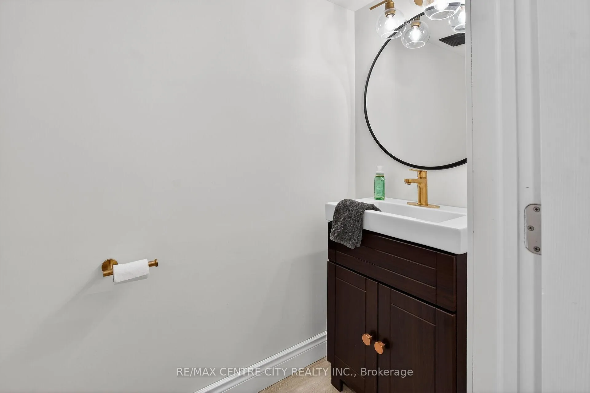 Photo 33 of 196 Byron Street, Zorra, Thamesford — HOMEH