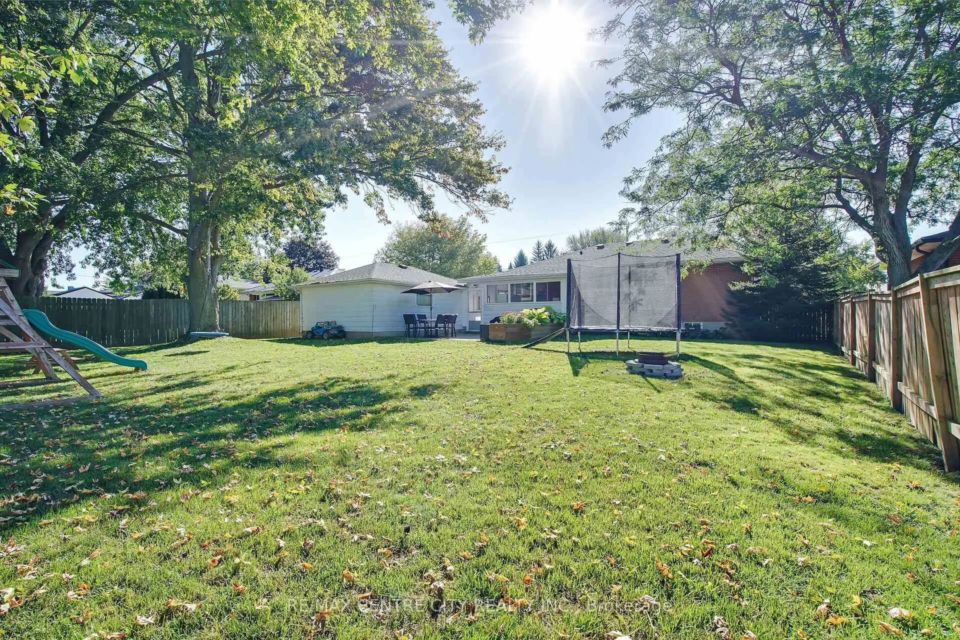 Photo 41 of 196 Byron Street, Zorra, Thamesford — HOMEH